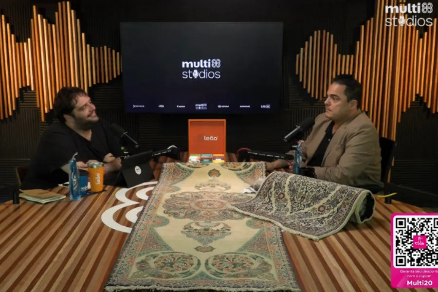 O Fascínio da Tapeçaria Persa: A História de um Colecionador e o Valor das Obras Manuais