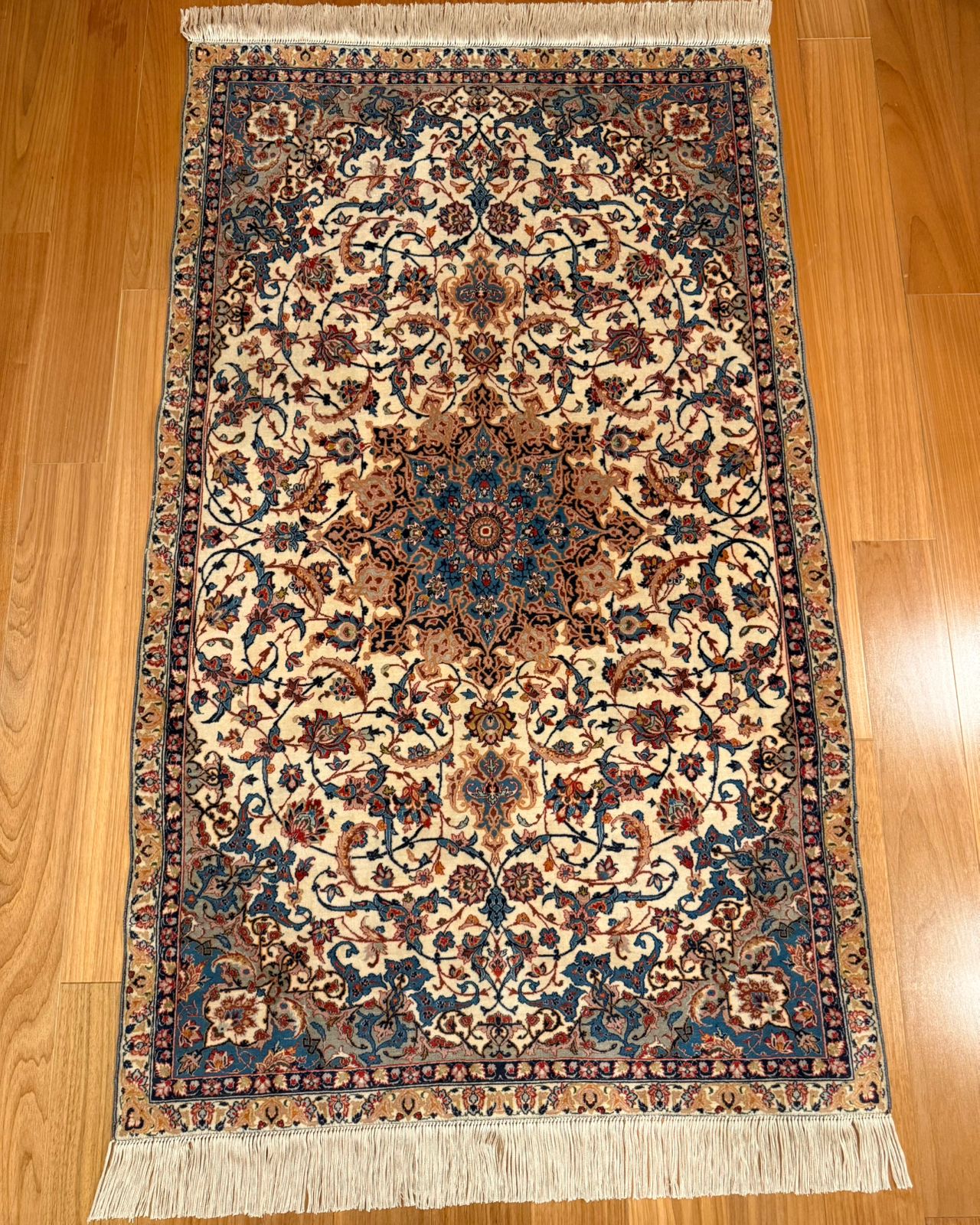 Tapete Persa Isfahan (Obra-Prima da Tapeçaria) 170x102cm