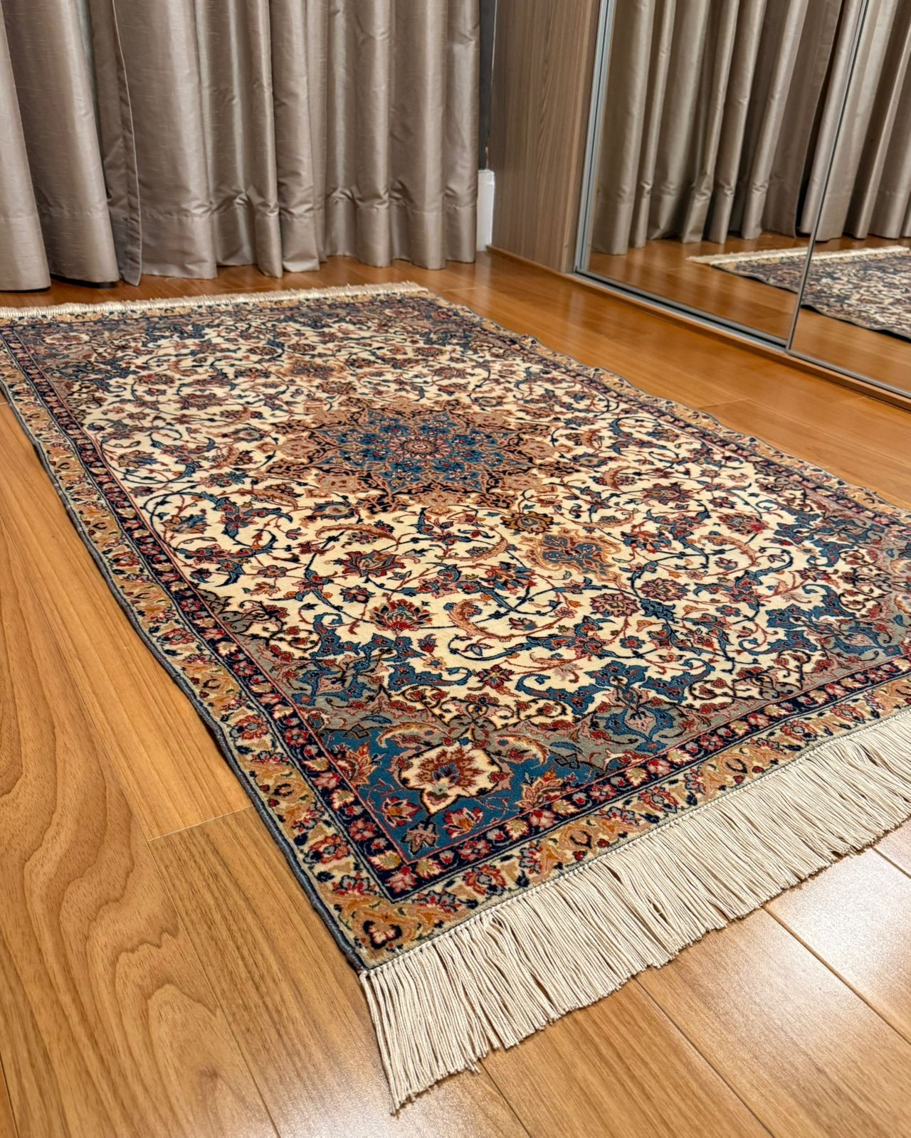 Tapete Persa Isfahan (Obra-Prima da Tapeçaria) 170x102cm