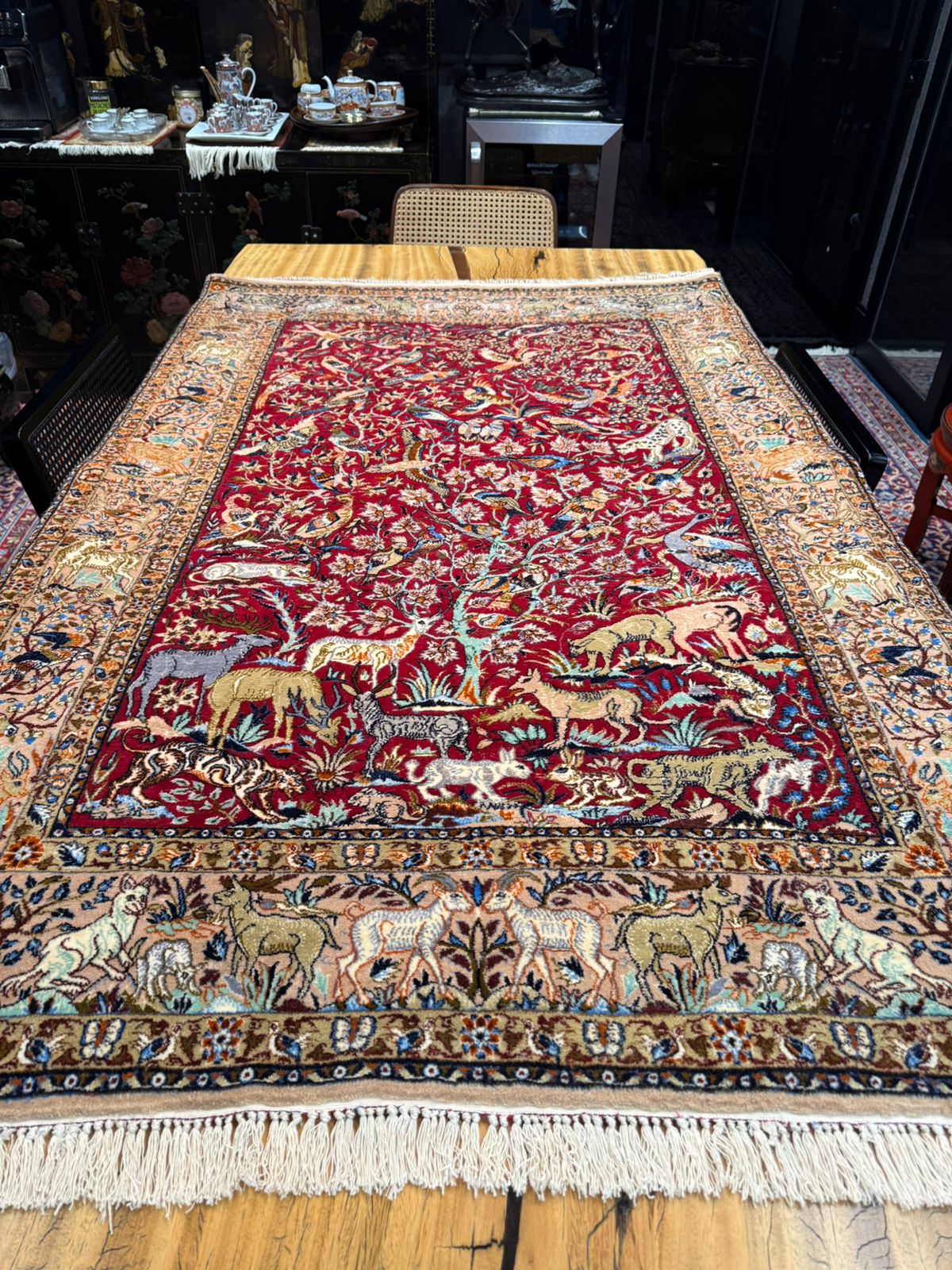 Tapete Persa Ghom Figurativo – Jardim Encantado da Pérsia