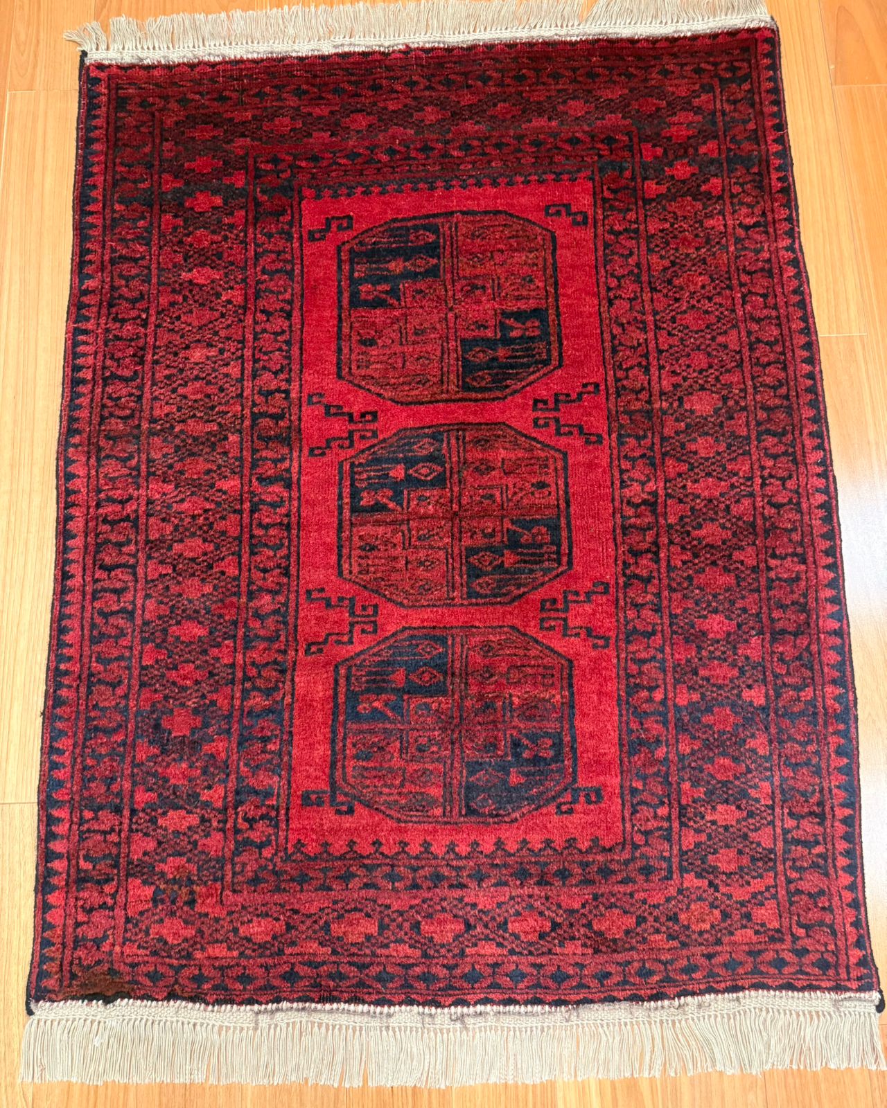 Tapete Afegão (Força e Tradição Tribal) 140x105cm