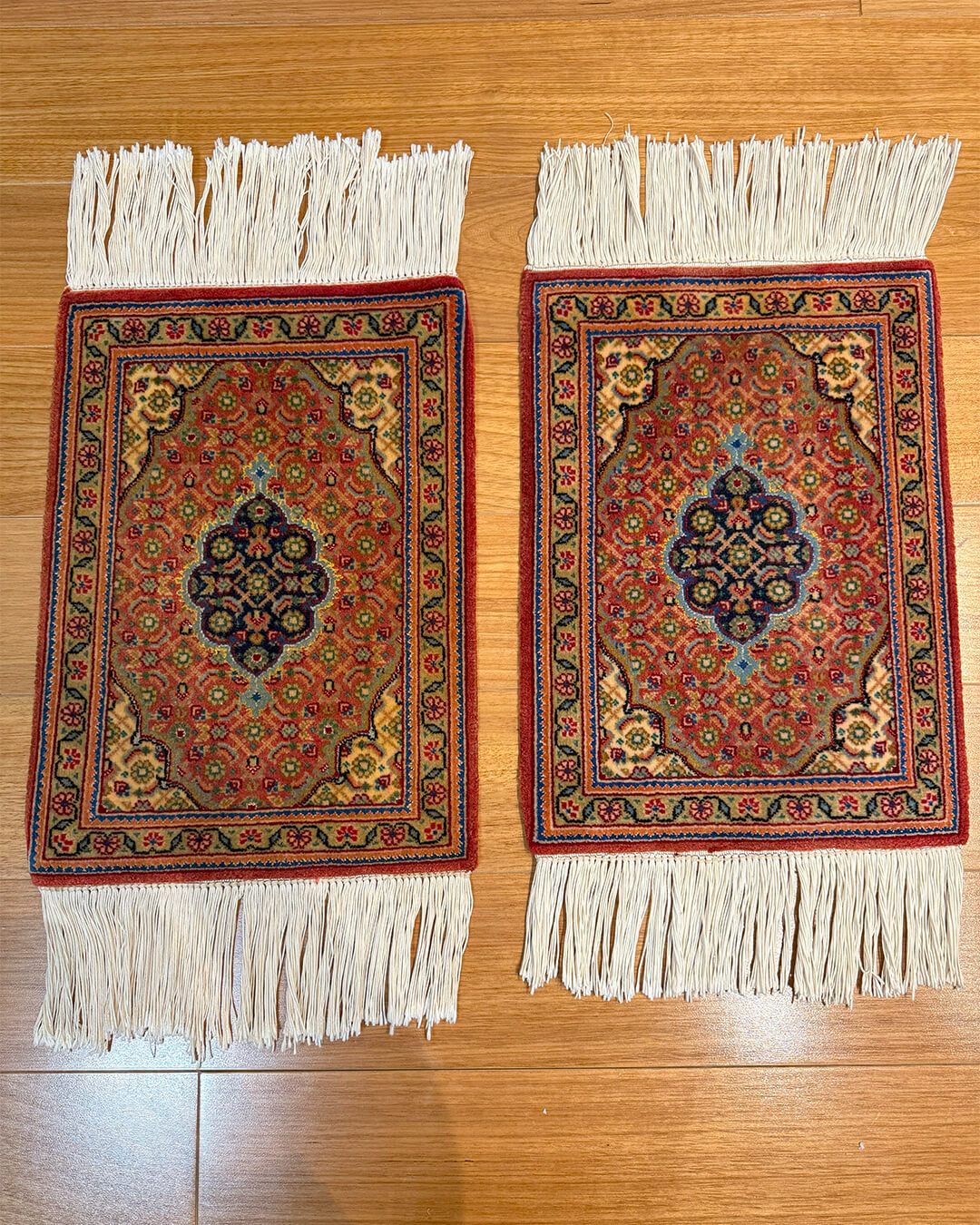 Mini Par de Tapetes Tabriz