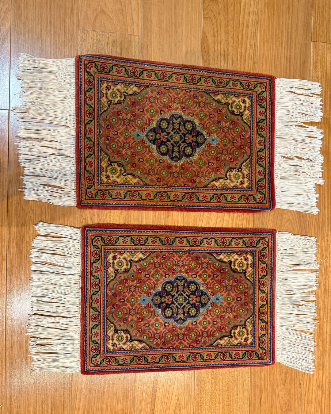 Mini Par de Tapetes Tabriz