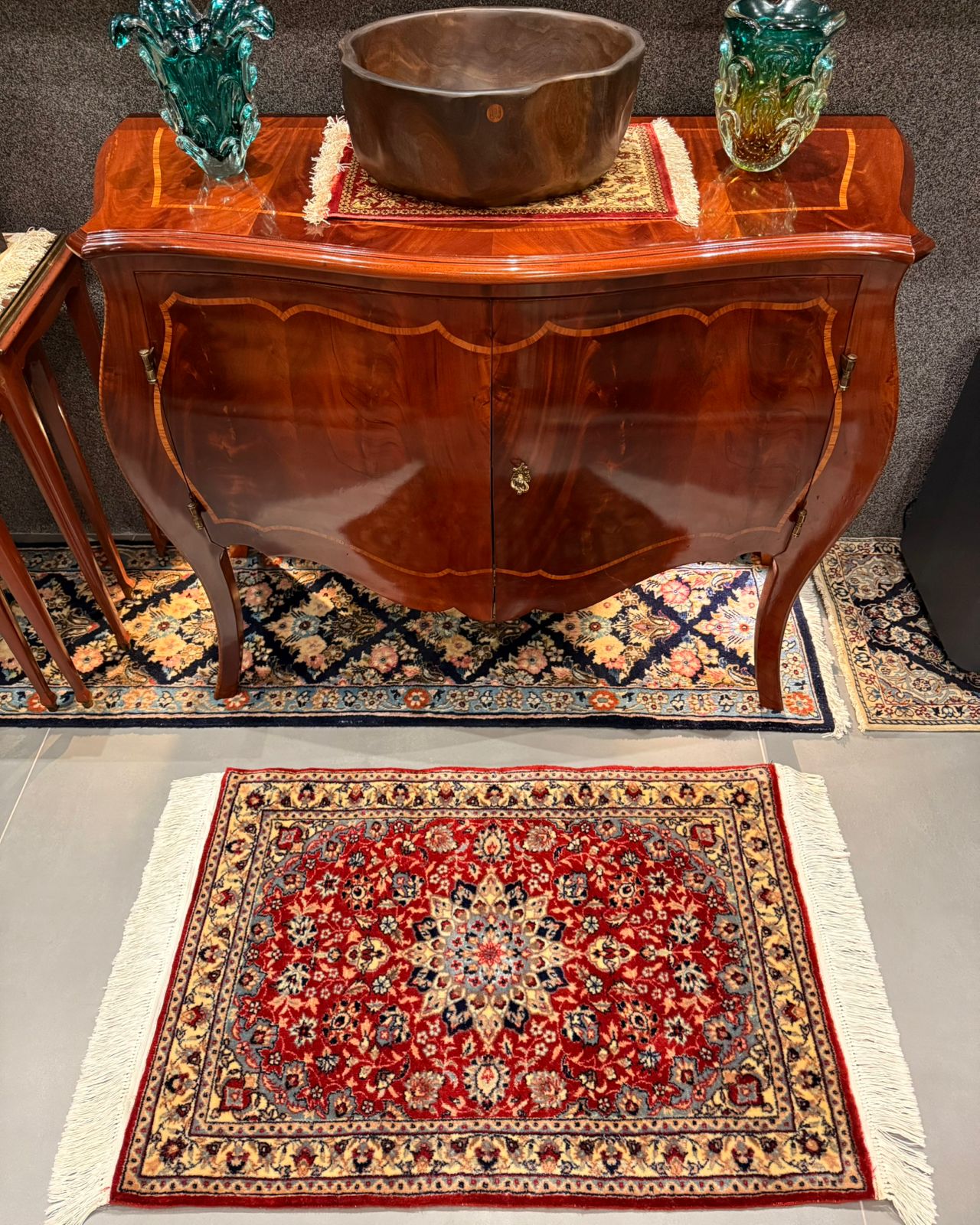 Tapete Isfahan – Miniatura Decorativa em Lã e Seda