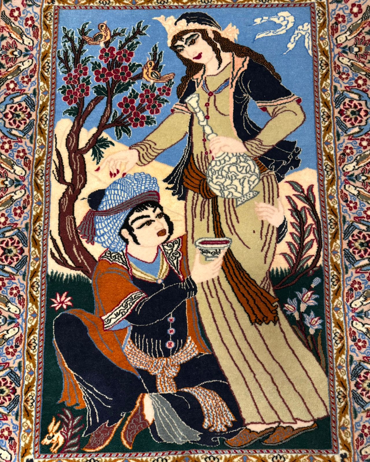 Tapete Persa Isfahan – Cena Figurativa com Poética Persa