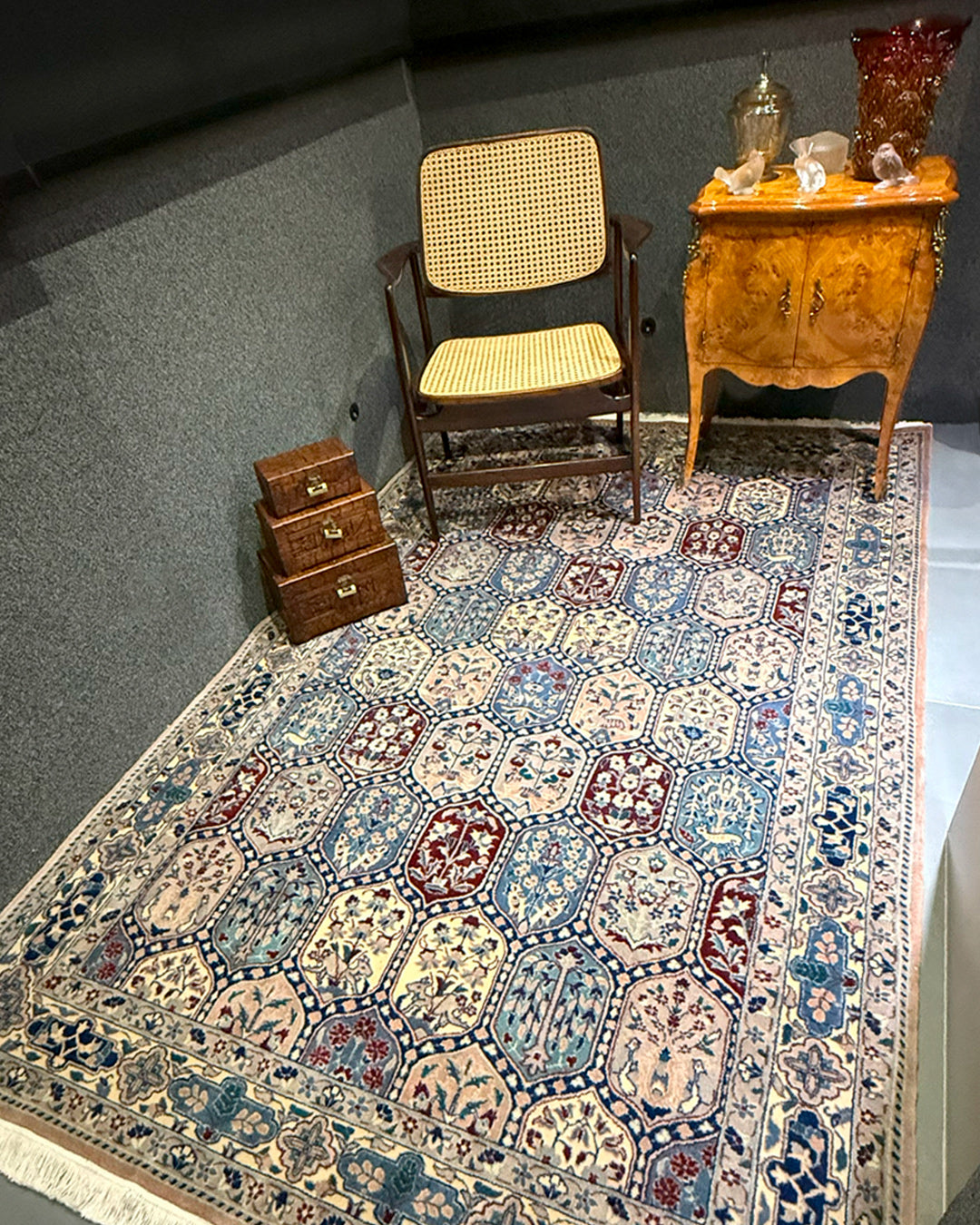 Tapete Persa Nain (Jardim de Medalhões Florais) 241×152cm