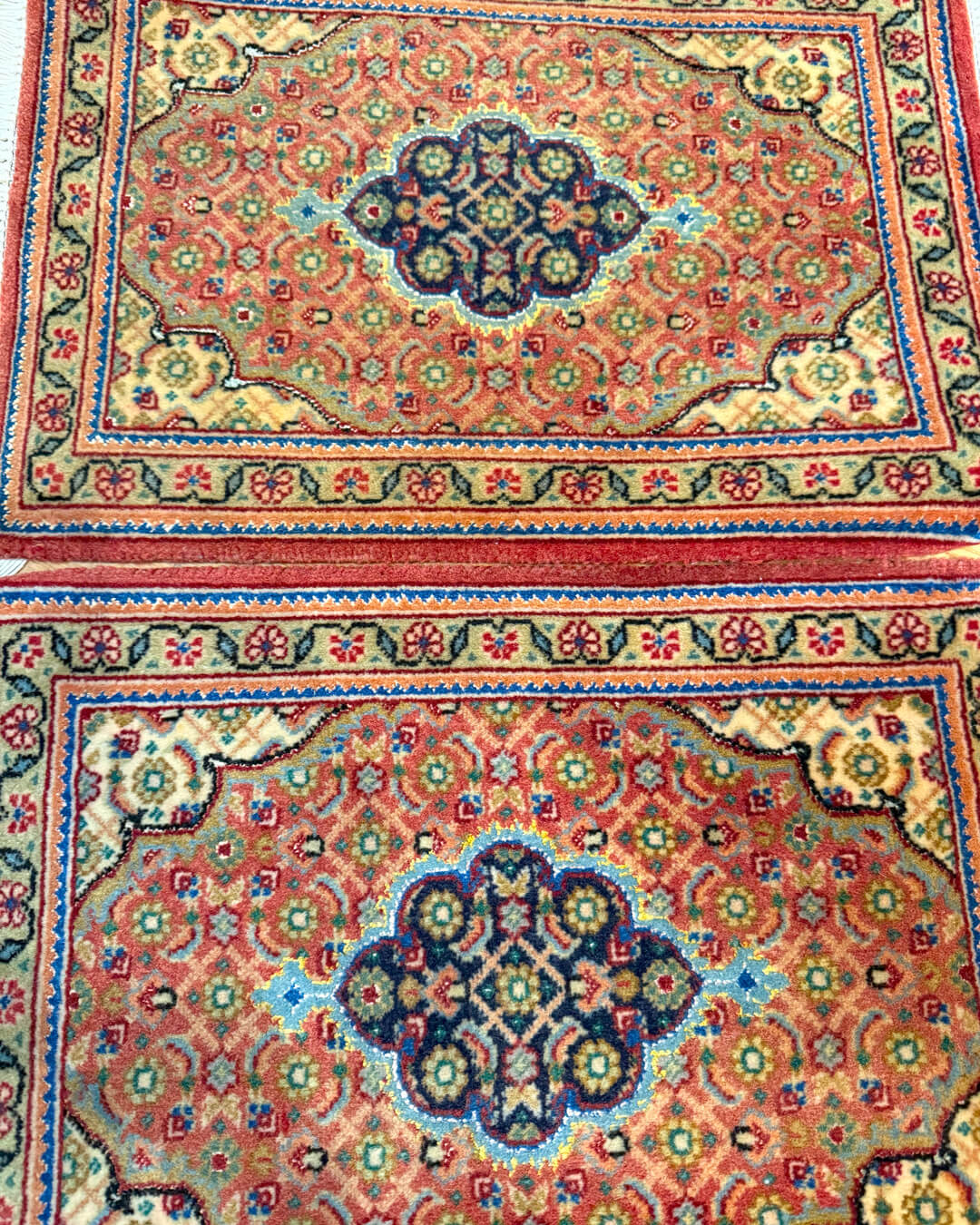 Mini Par de Tapetes Tabriz