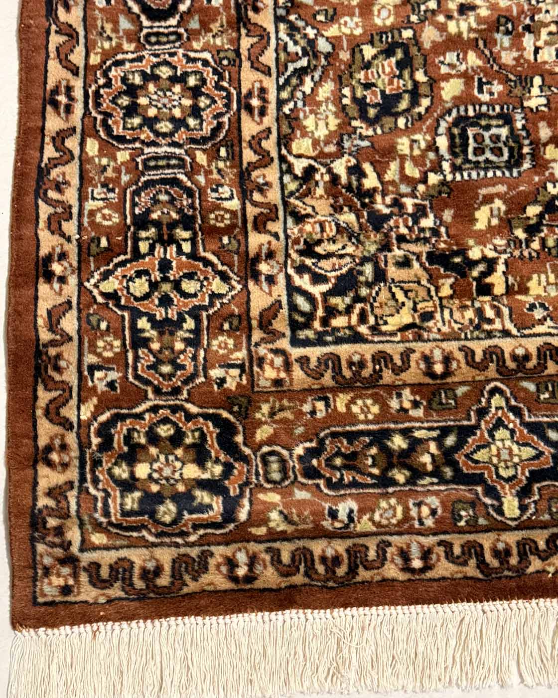 Tapete Tabriz - Medalhão Clássico Persa - 1,93×1,26m