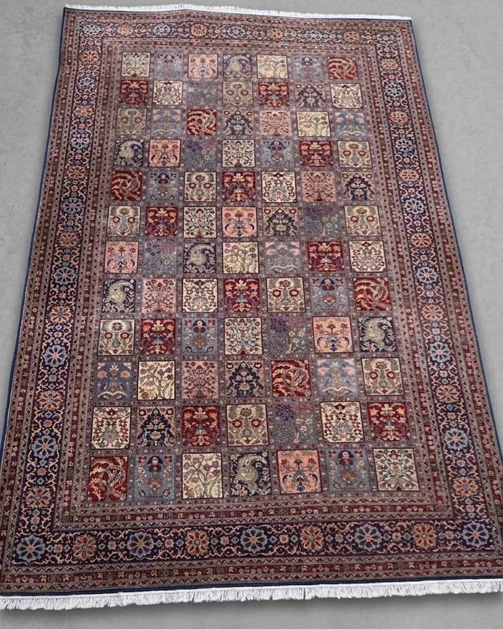 Tapete Bucareste (Árvore da Vida | Medida Palaciana) - 5,57 × 3,50 m