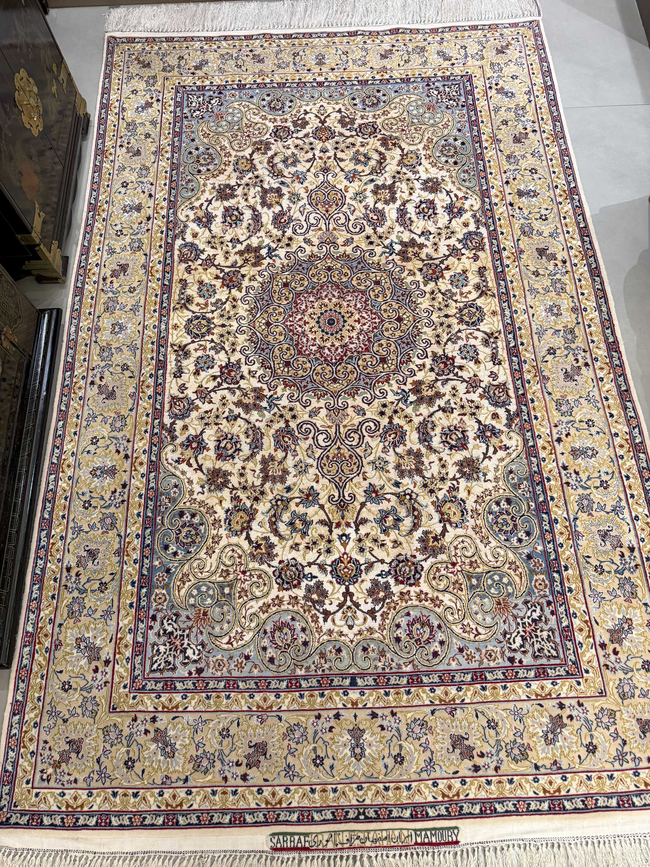 Tapete Persa Isfahan Serafian em Seda – Obra-Prima Raríssima 240x153cm