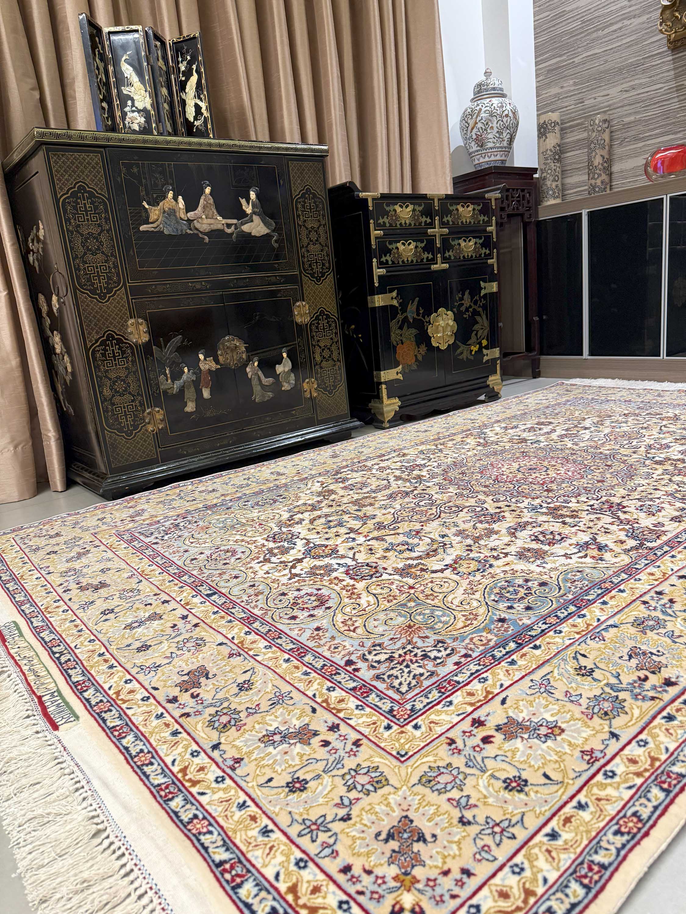 Tapete Persa Isfahan Serafian em Seda – Obra-Prima Raríssima 240x153cm