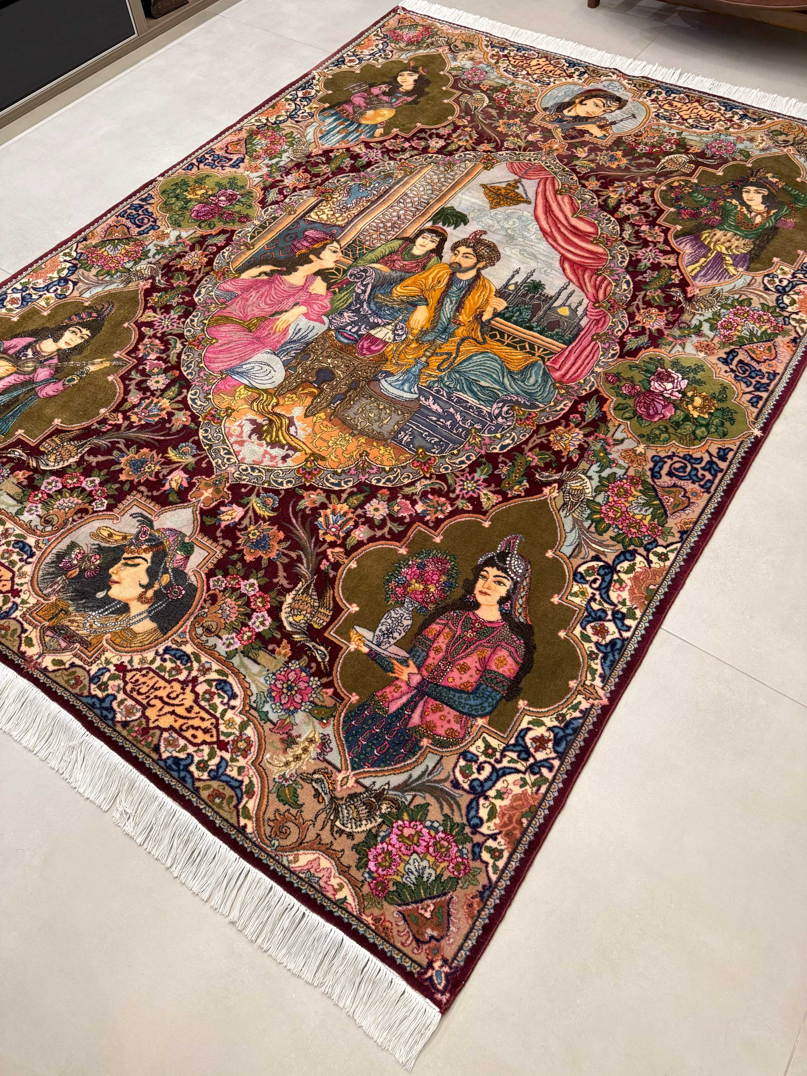 Tapete Persa Tabriz Figurativo (Assinado e Raríssimo) 220x157cm