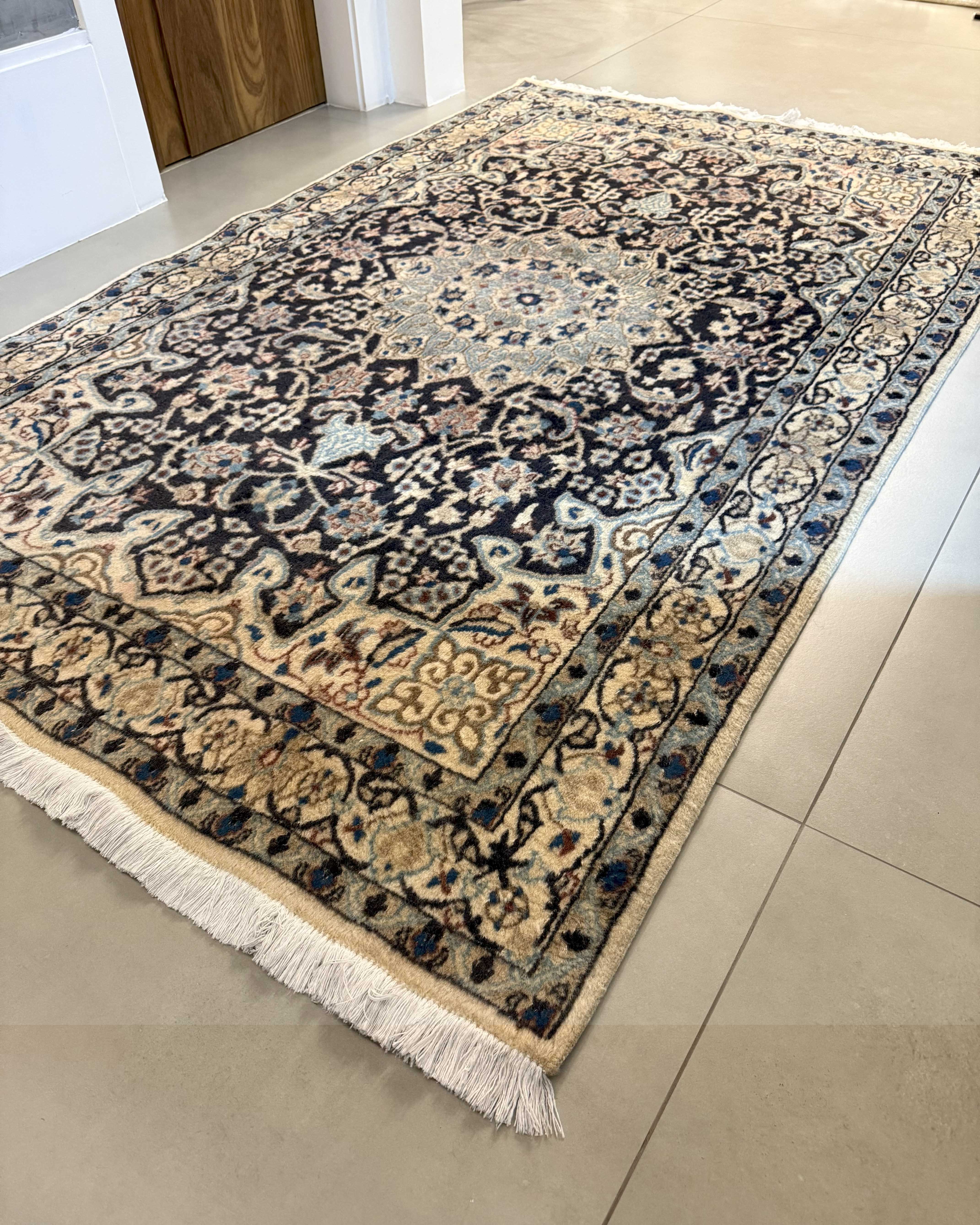Tapete Persa Nain 140x119cm