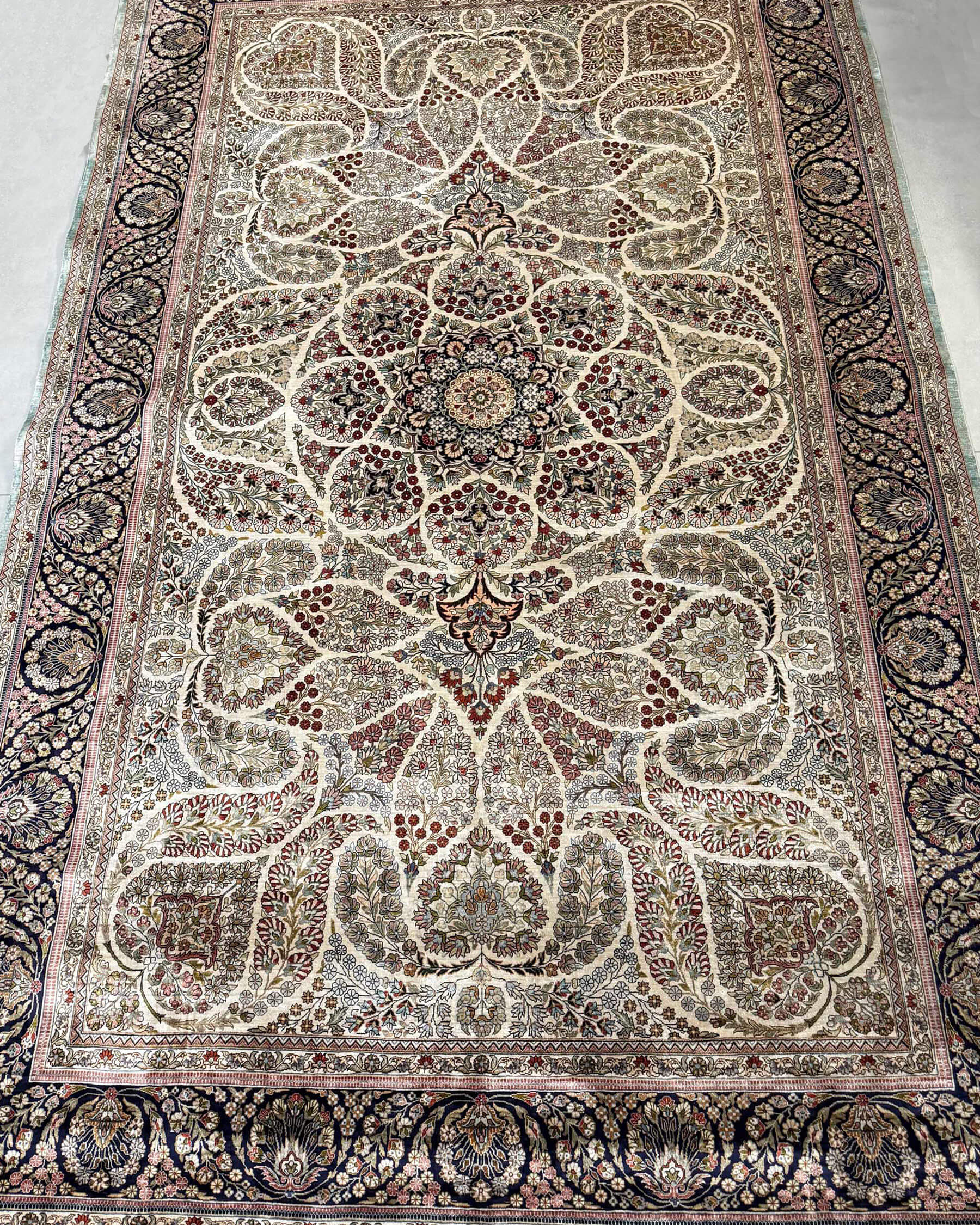 Tapete Hereke de Seda 244x153cm