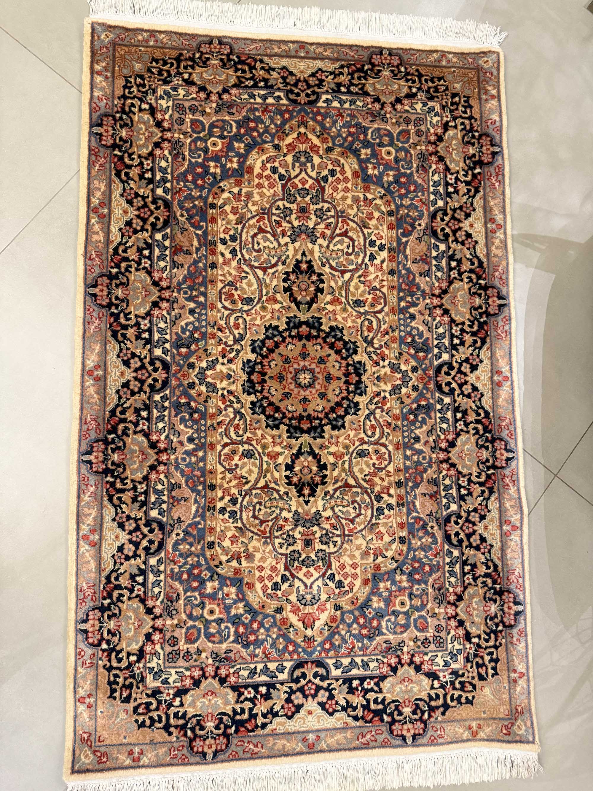 Tapete Persa Kerman – Raridade Clássica 153x94cm