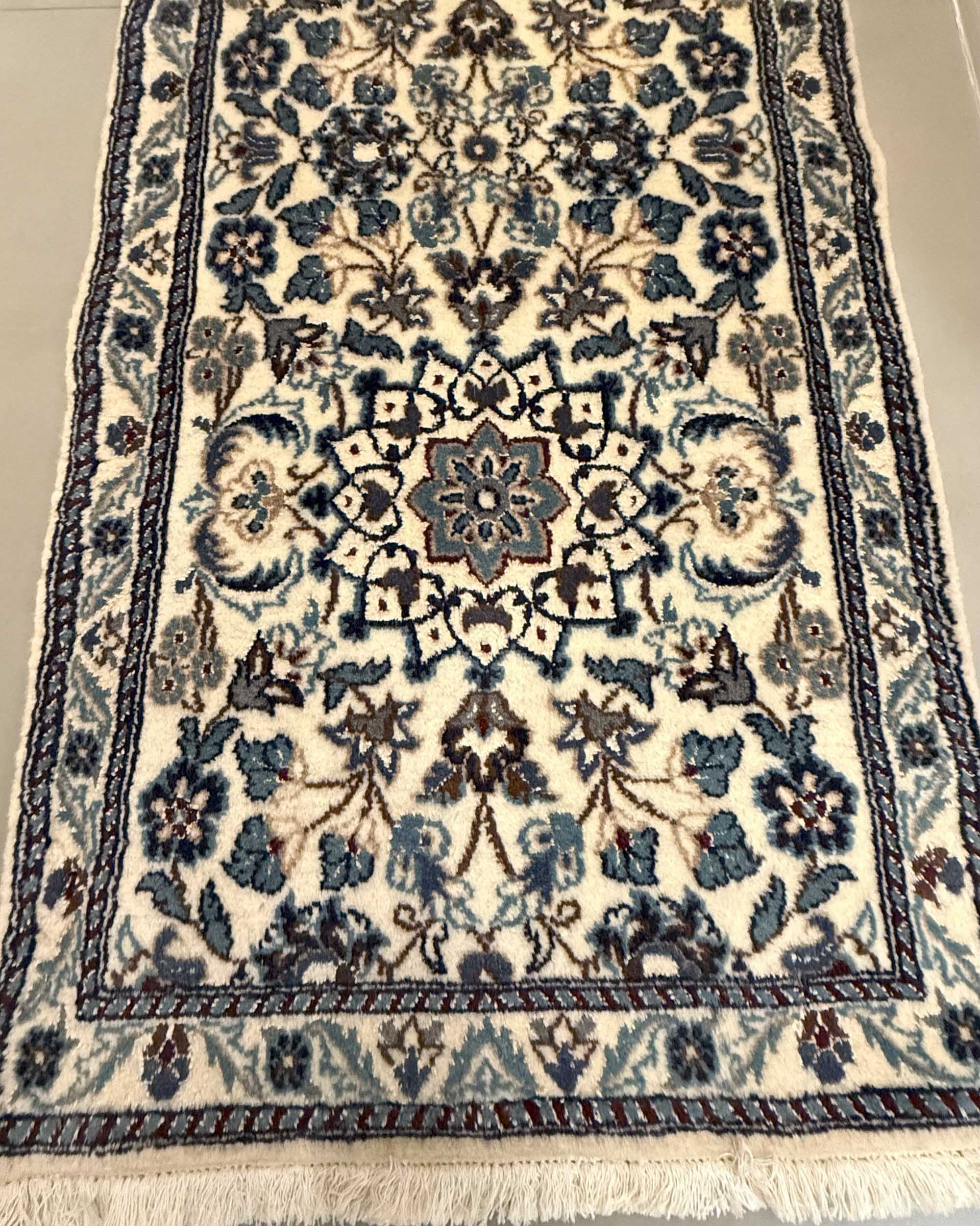 Passadeira Persa Nain  201x63cm