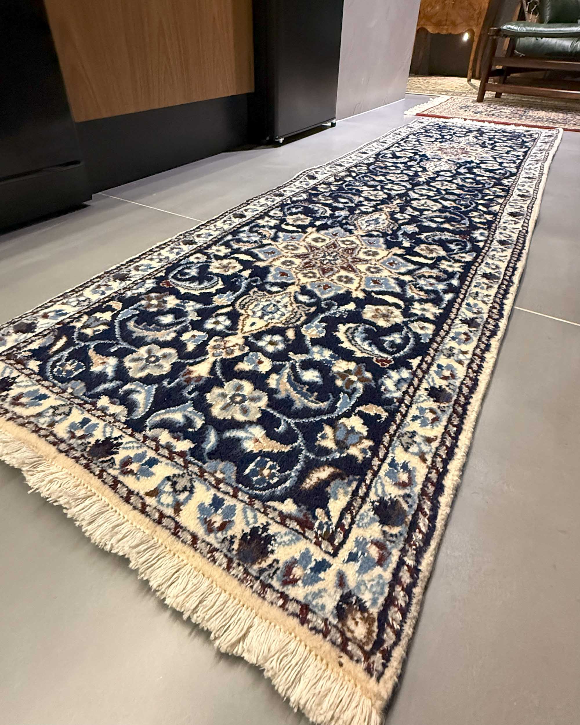 Passadeira Persa Nain 200x57cm