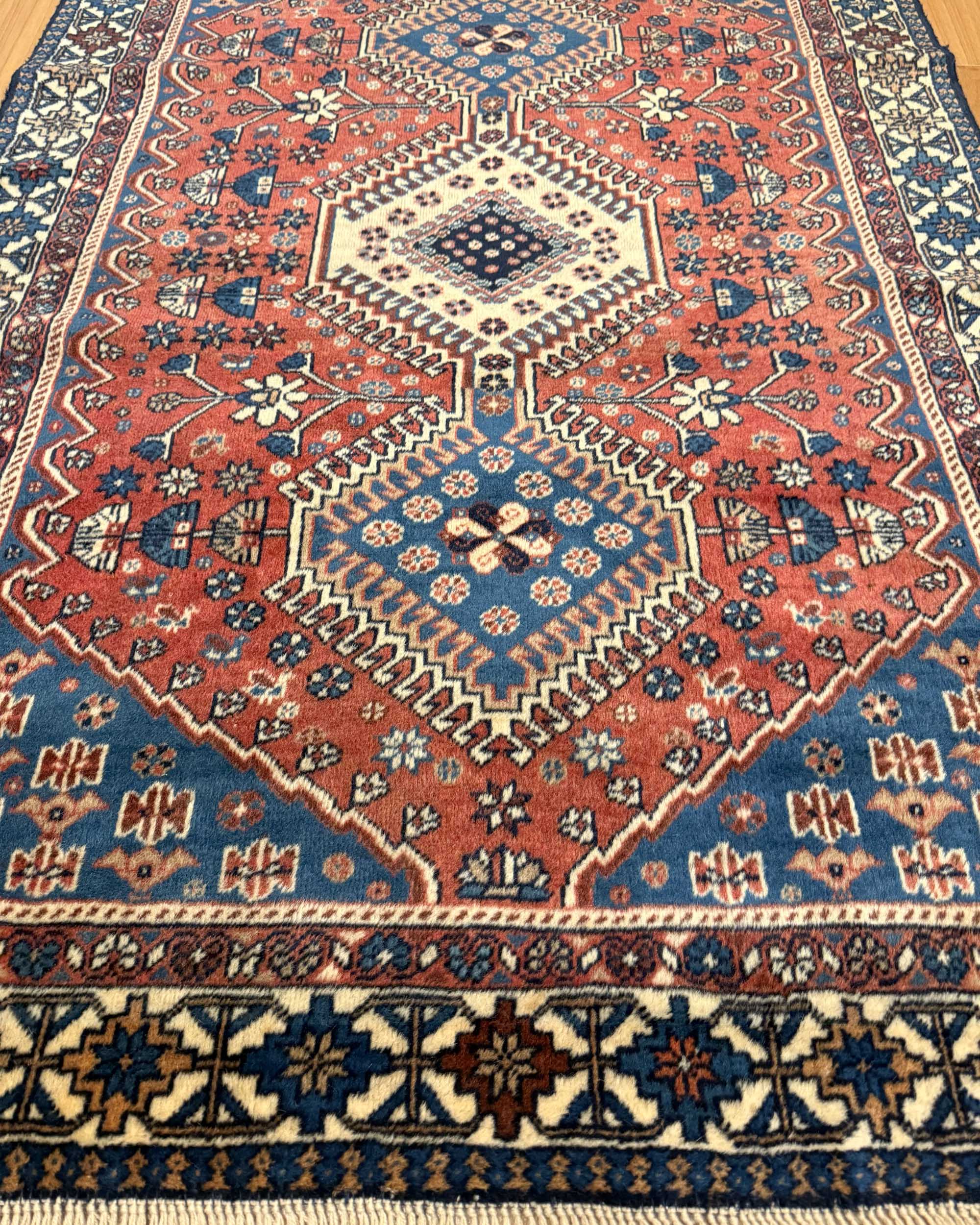 Tapete Persa Yalameh (Geometria Tribal) 151x100cm