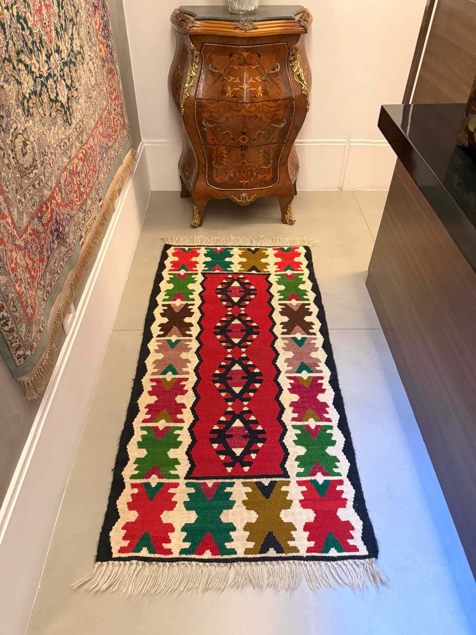 Tapete Kilim Persa (Geometria Tribal) 144x72cm