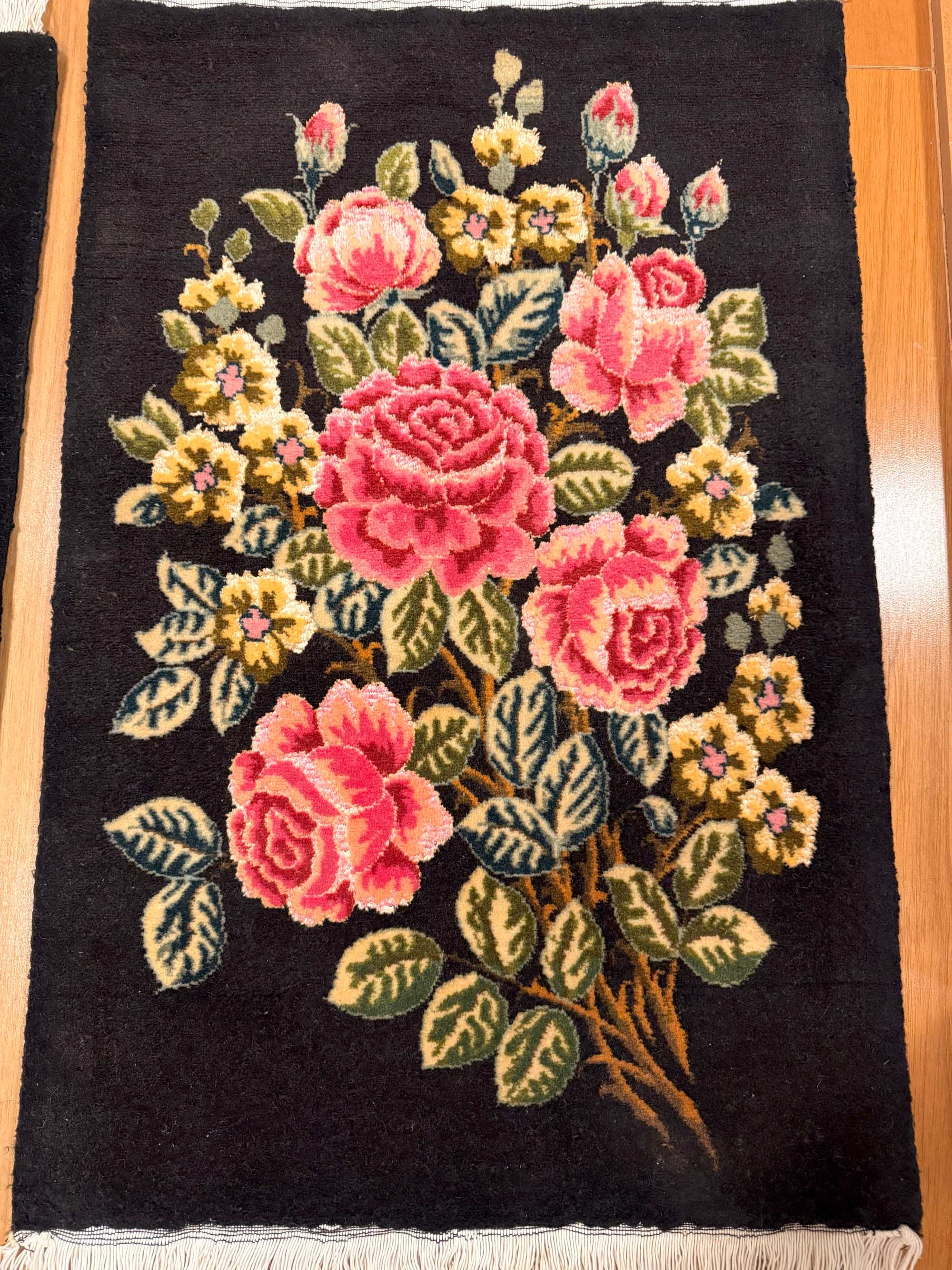 Tapetes Persas Tabriz – Painéis Florais de Coleção