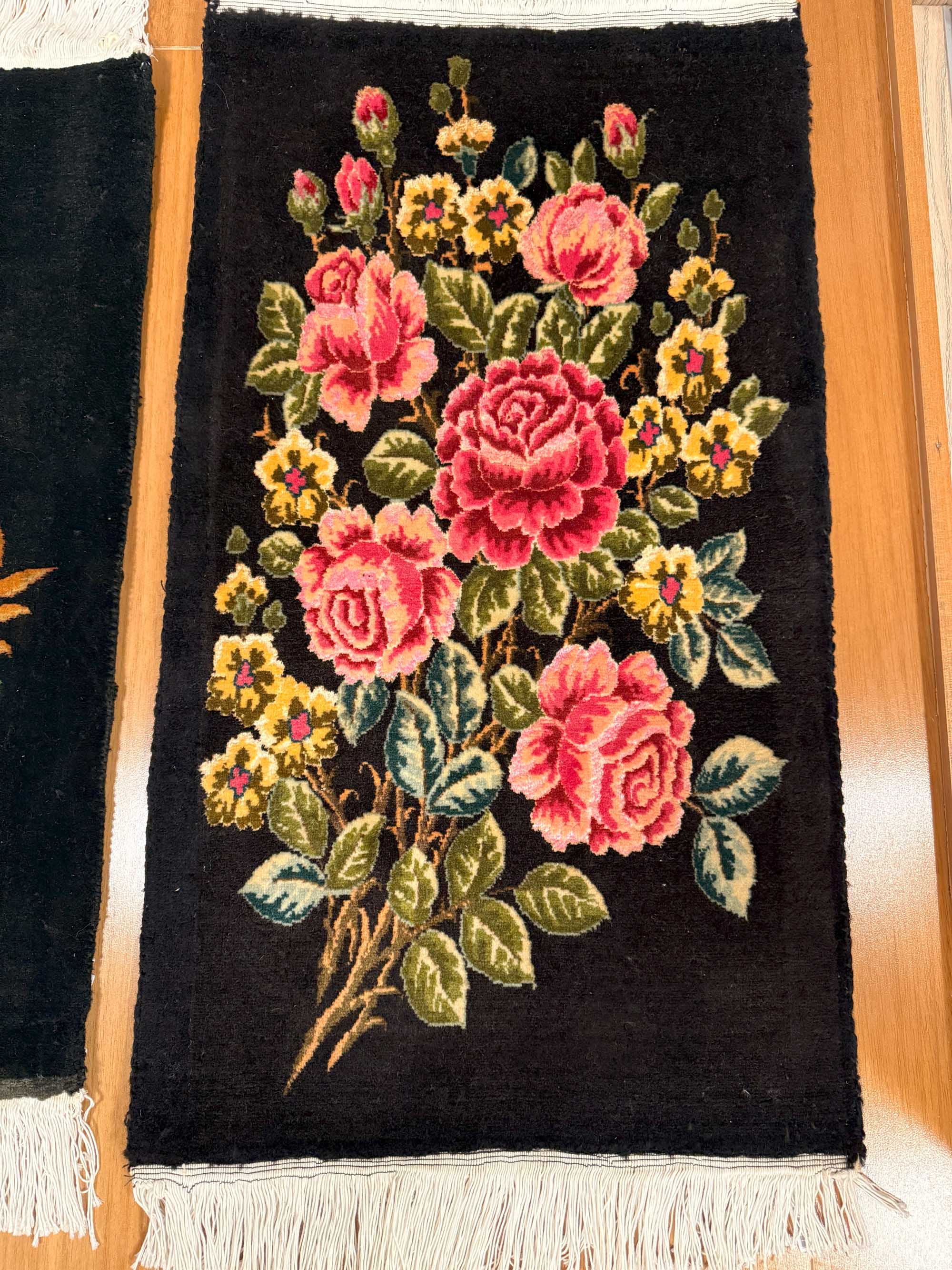 Tapetes Persas Tabriz – Painéis Florais de Coleção