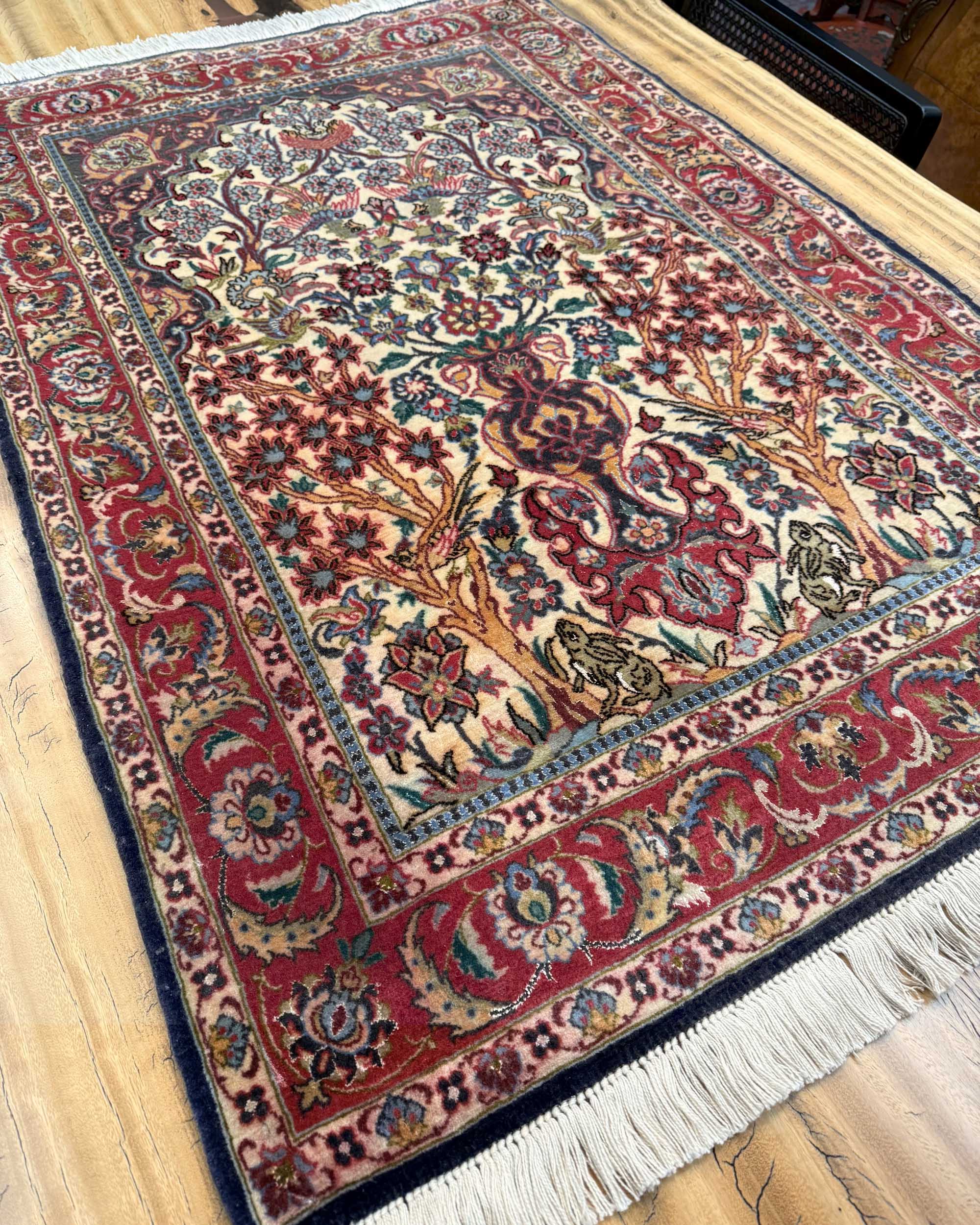 Tapete Persa Isfahan (Painel Floral com Pássaros) 117x78cm  VENDIDO