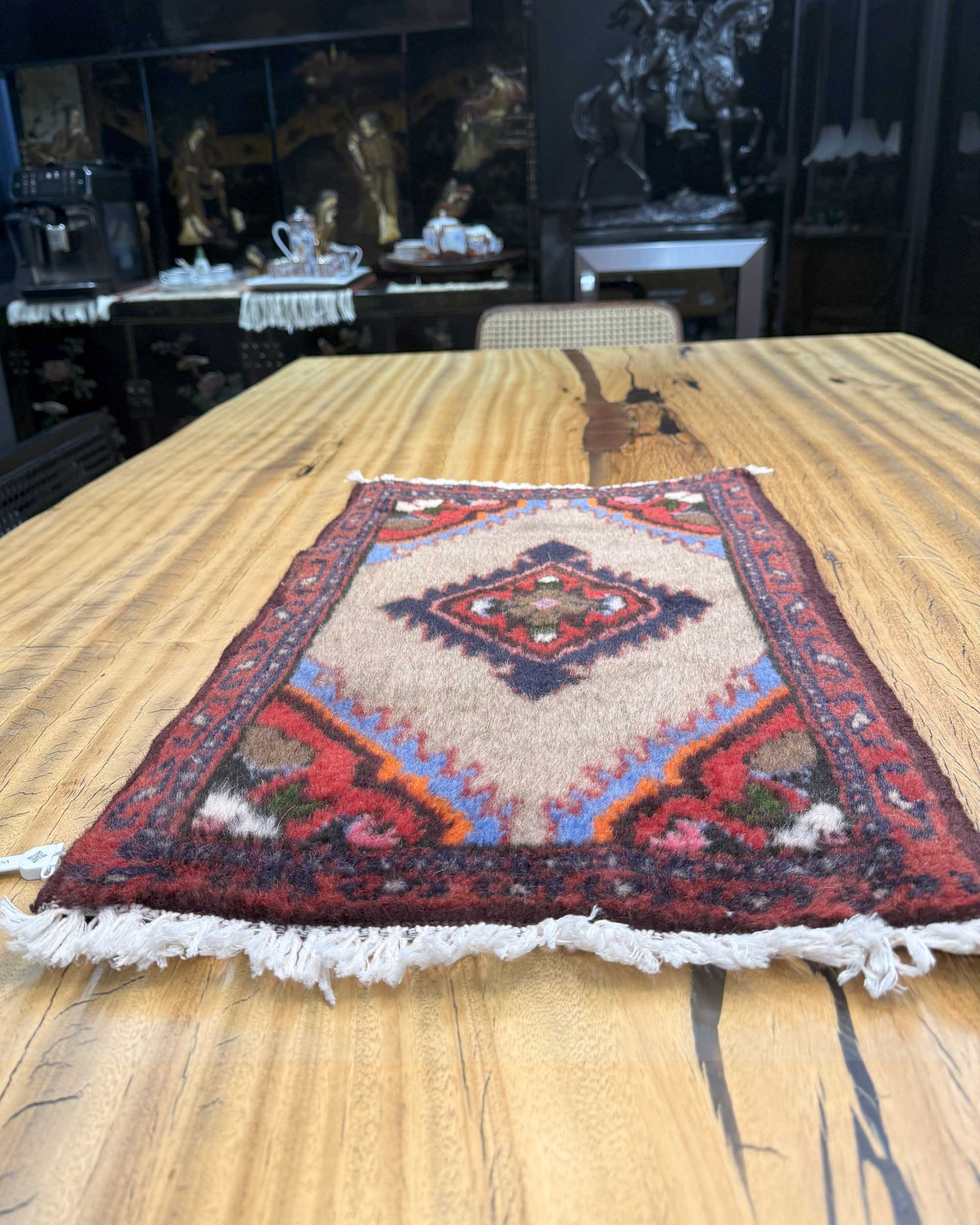 Tapete Persa Hamadan – Miniatura Tribal Autêntica 0,58 x 0,38 m