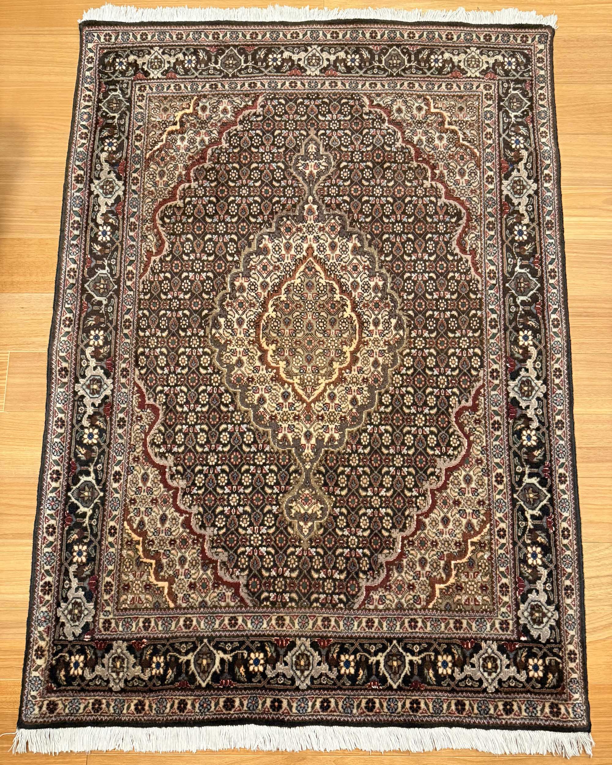 Tapete Persa Tabriz Iraniano 155x112cm