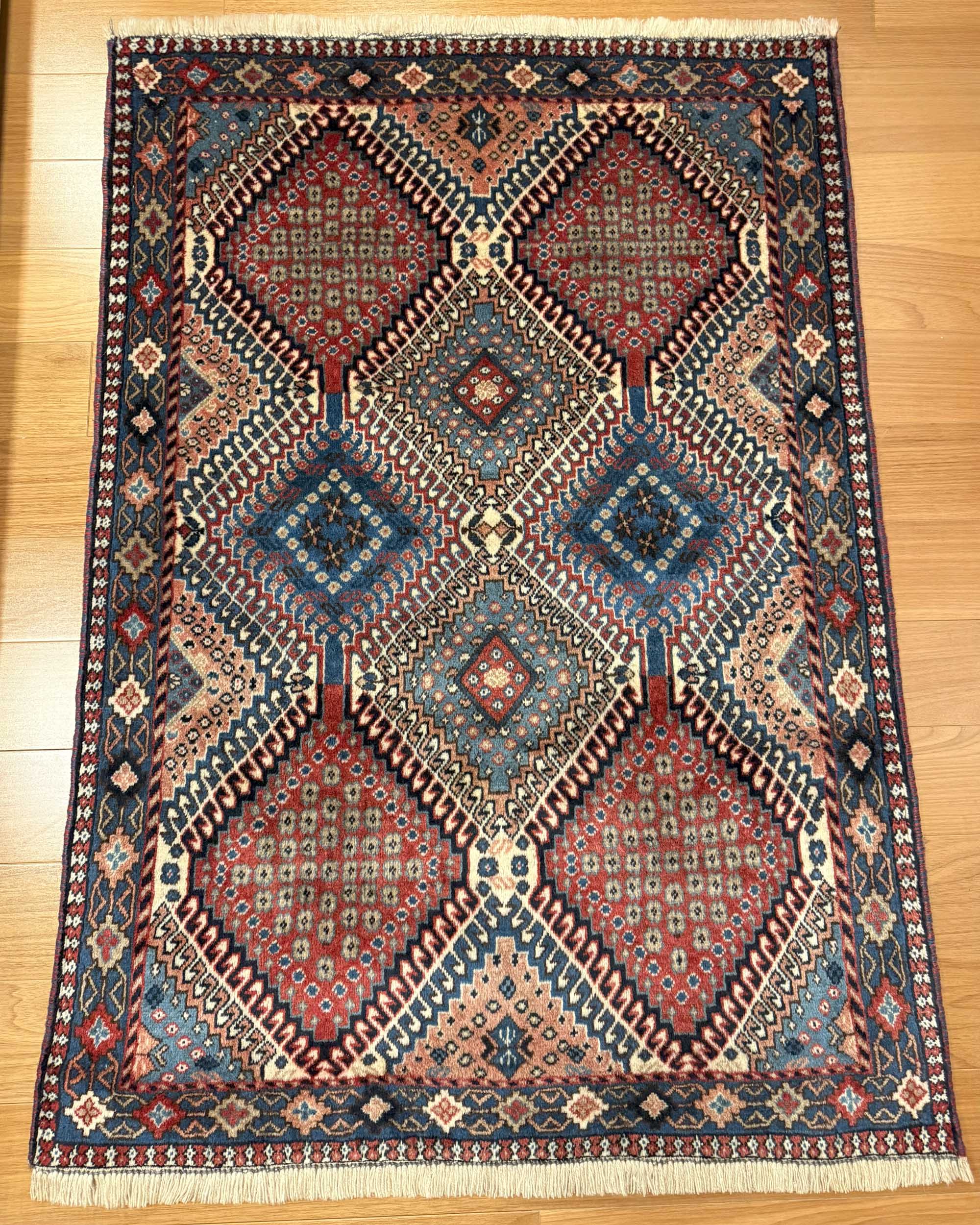 Tapete Persa Yalameh (Trama Tribal) 140x101cm