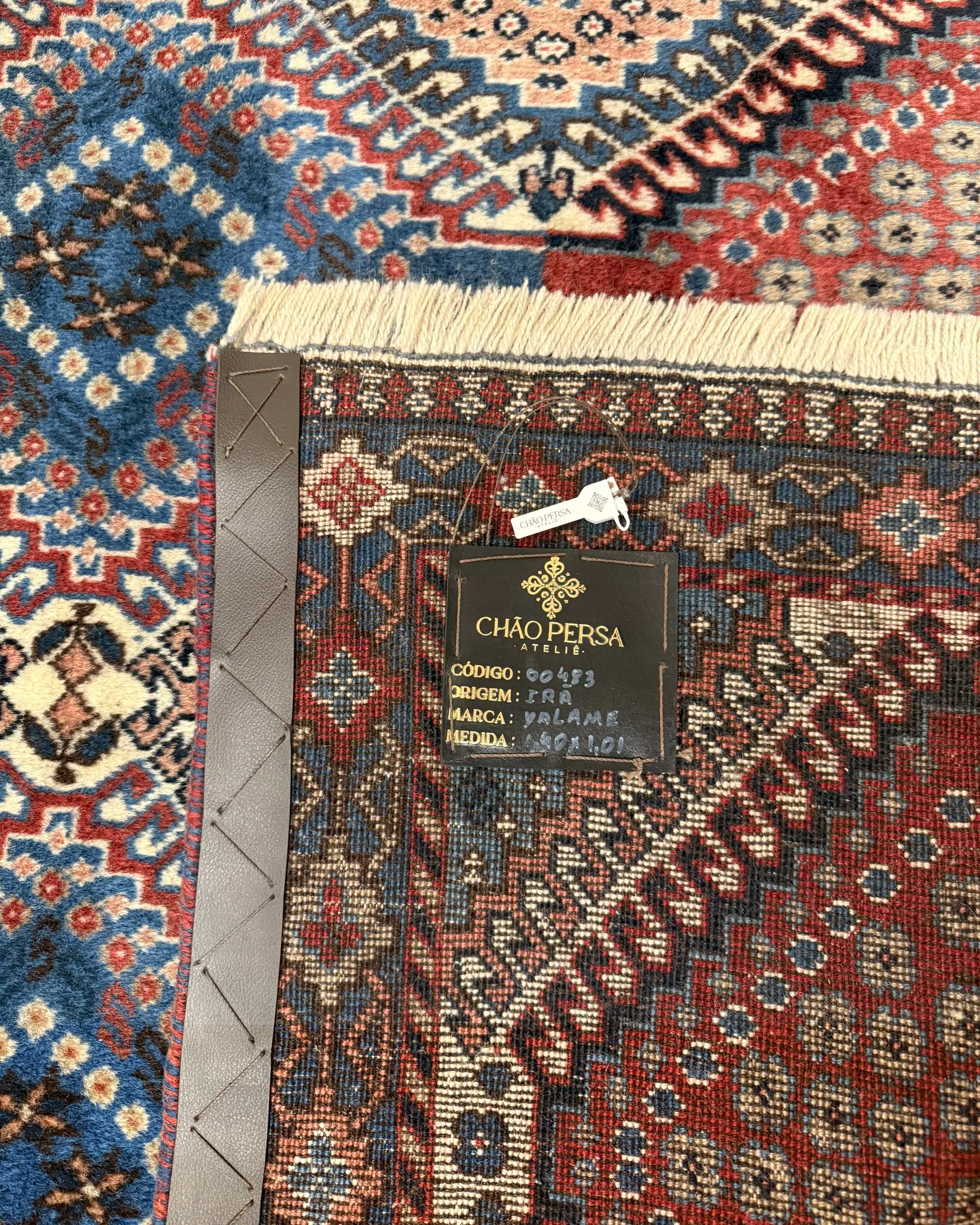 Tapete Persa Yalameh (Trama Tribal) 140x101cm