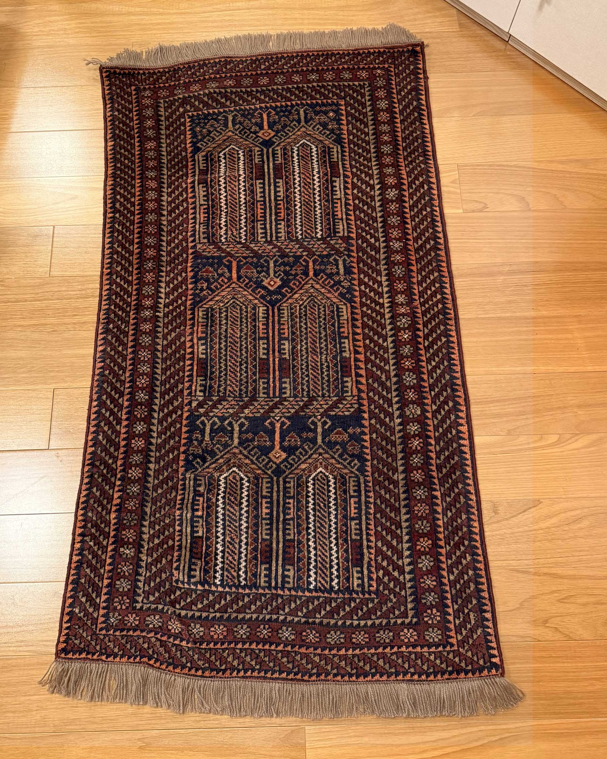 Tapete Persa Beluche 141x75cm