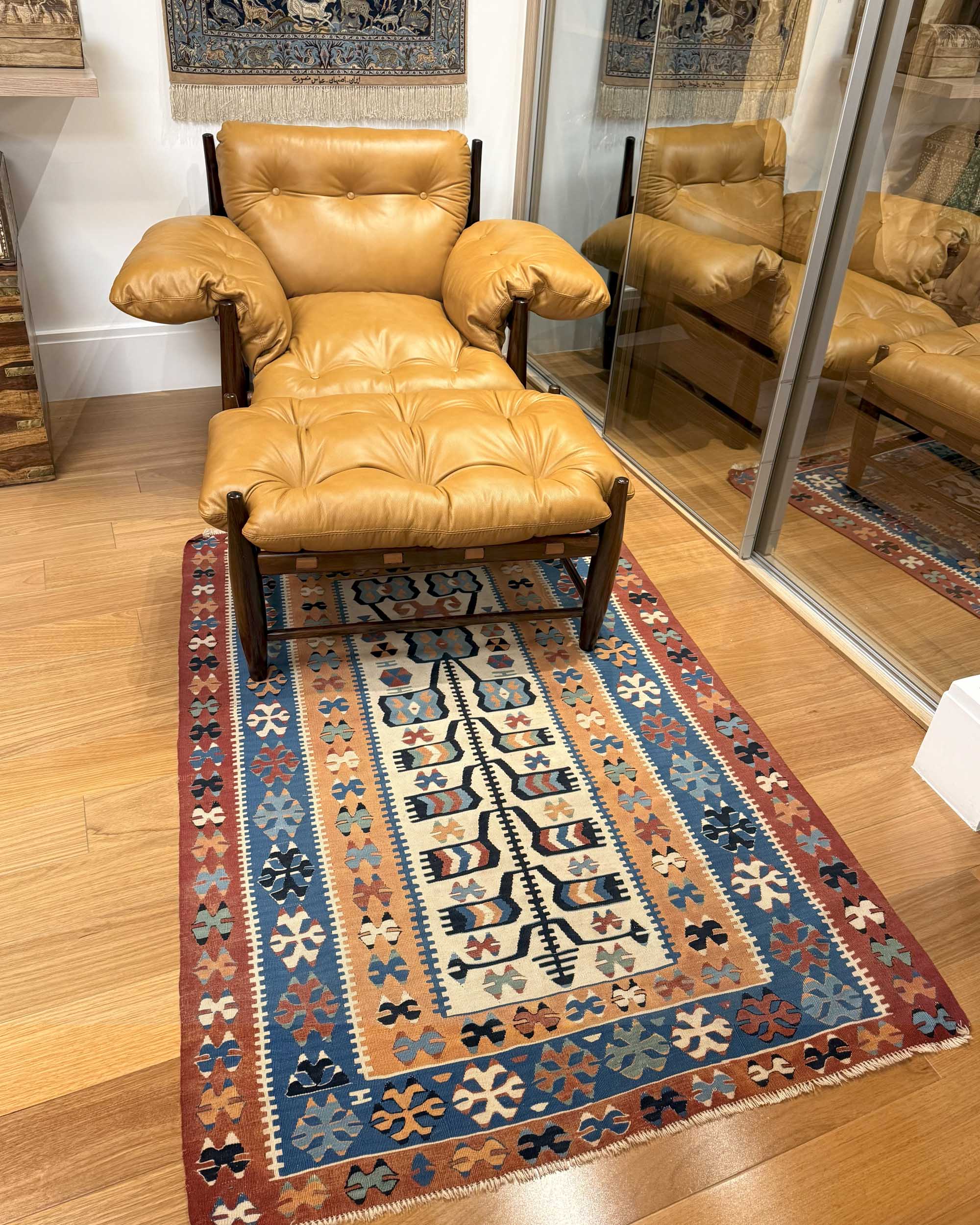 Kilim Karamaniano – Tradição da Anatólia 1,43 x 1,05 m