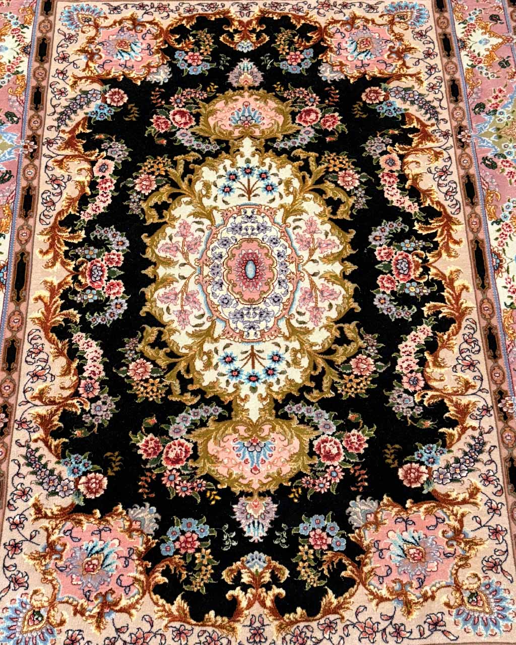 Tapete Persa Tabriz em Seda - 1,54 × 1,04 m