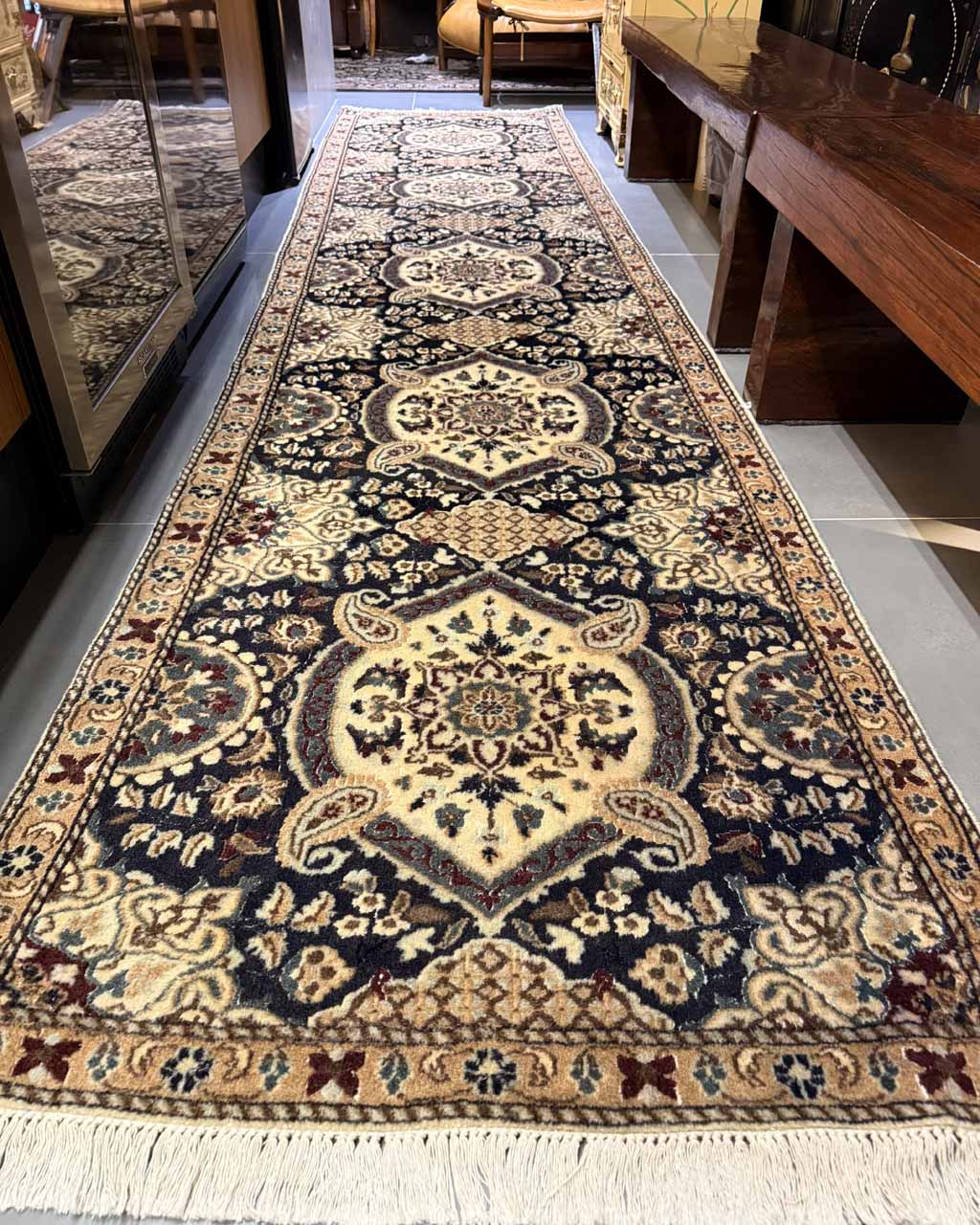 Tapete Persa Nain - 3,83 × 0,90 m