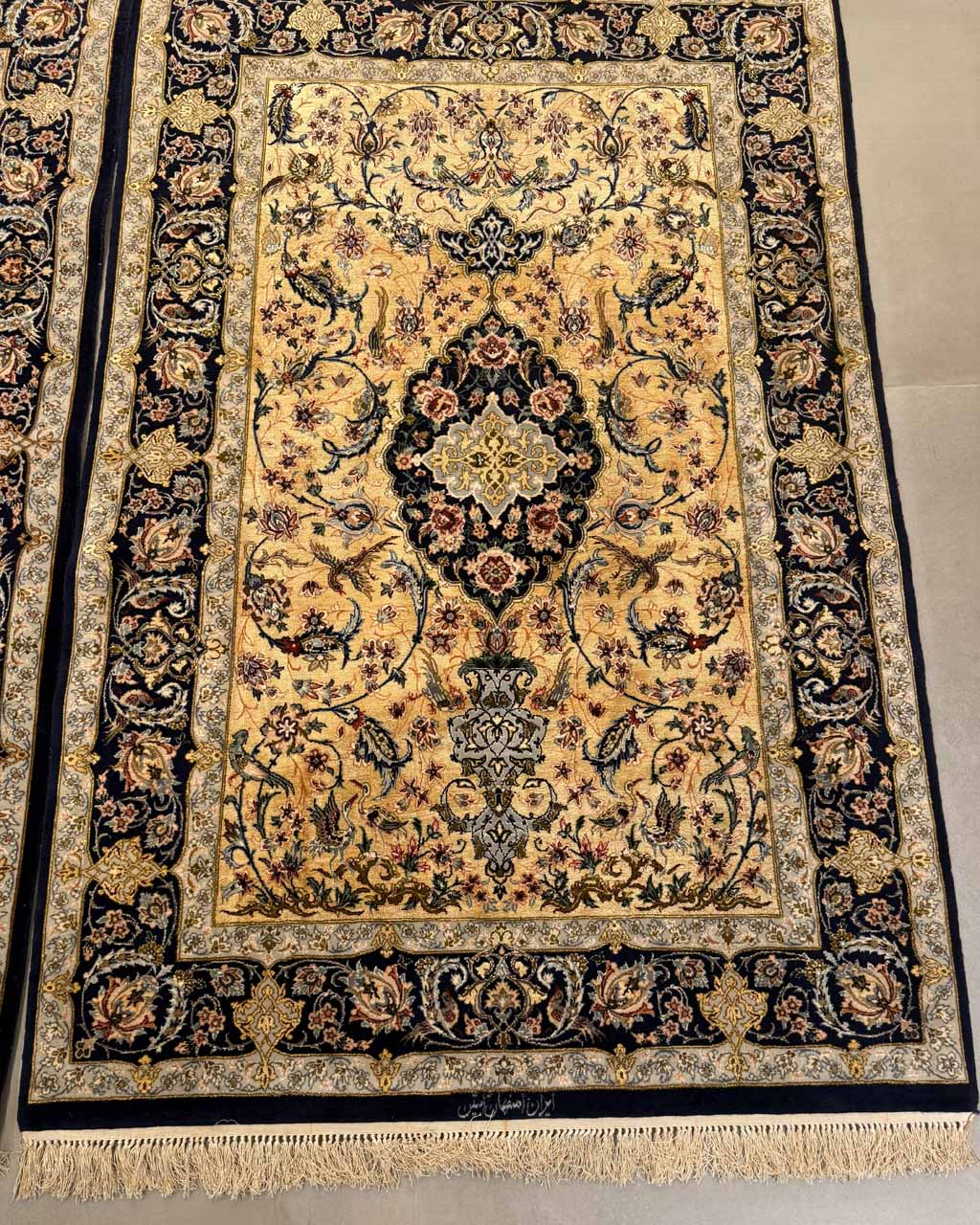 Par de Tapetes Persas Isfahan (Raridade Absoluta de Colecionador)