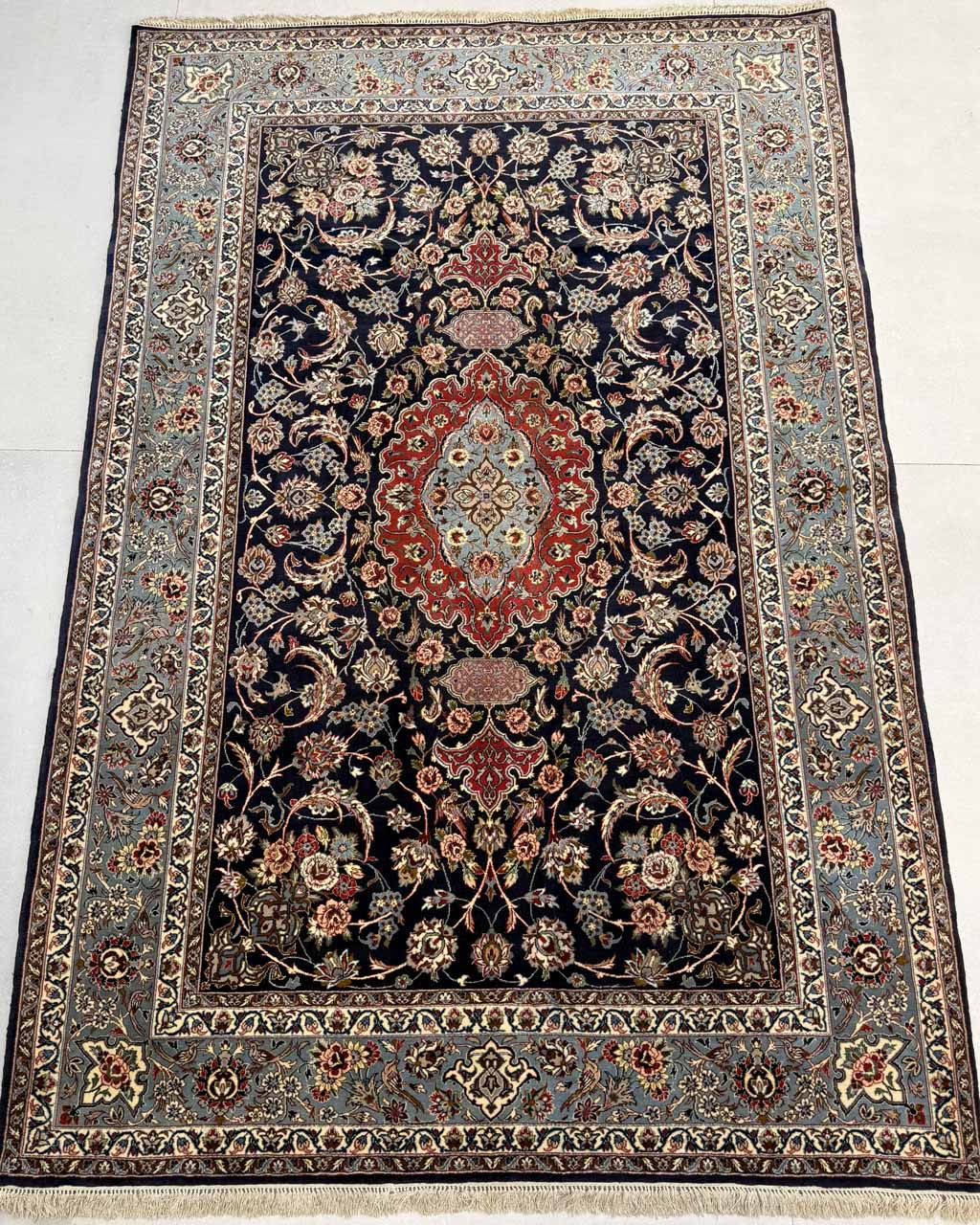 Tapete Persa Isfahan (Peça Especial) - 1,57 × 2,50 m