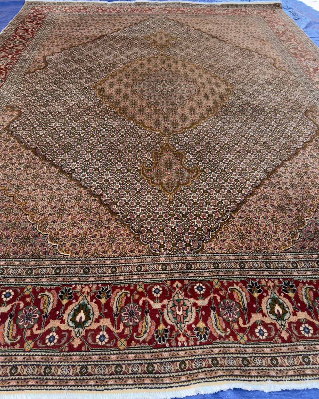 Tapete Persa Tabriz – Desenho Mahi (Herati) 350×250cm