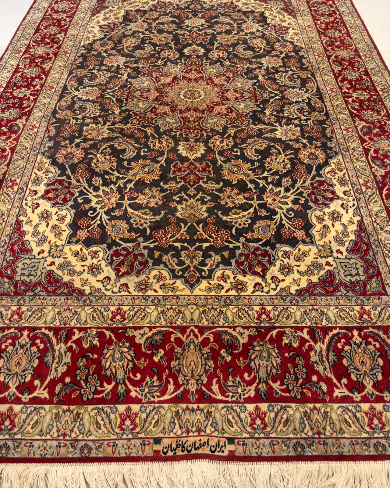 Tapete Persa Isfahan (Peça Assinada) 2,32×1,58m