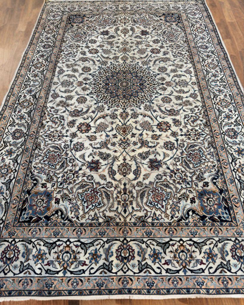 Tapete Persa Nain Extra Fine - 2,52 x 1,57 m