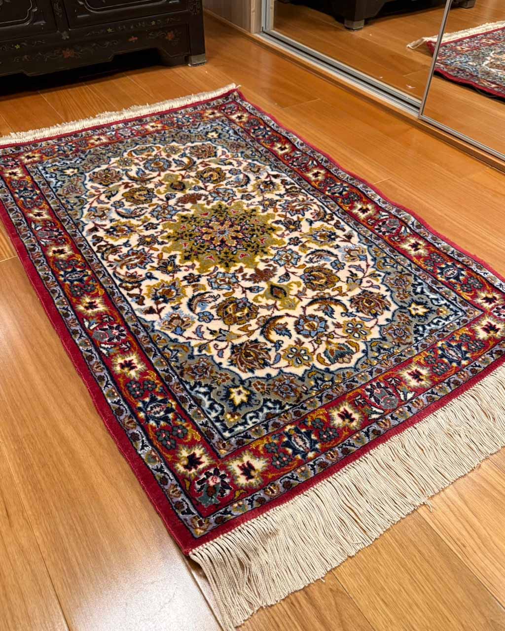 Tapete Persa Isfahan - 1,05 × 0,70 m