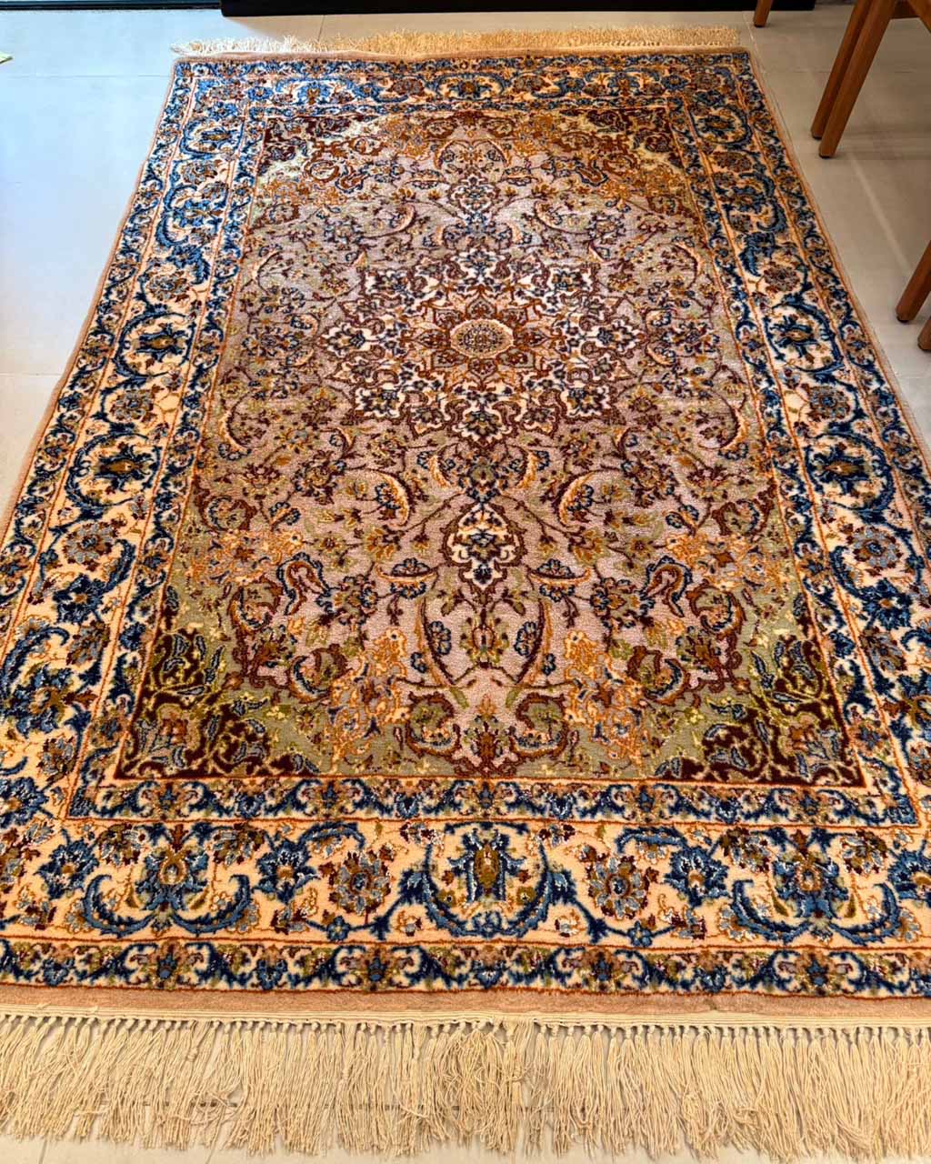 Tapete Persa Isfahan em Seda - 1,68 × 1,18 m