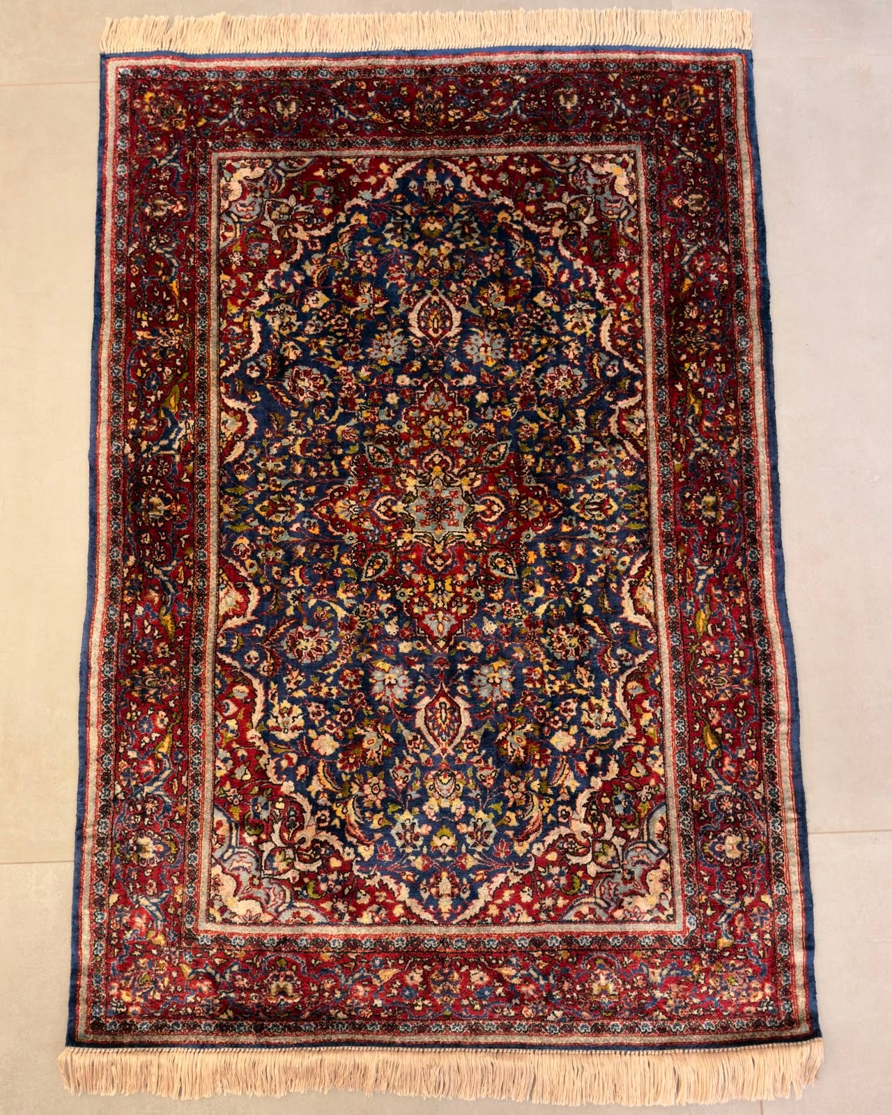 Tapete Persa Kashan Antigo em Seda -  1,51 x 1,02 m