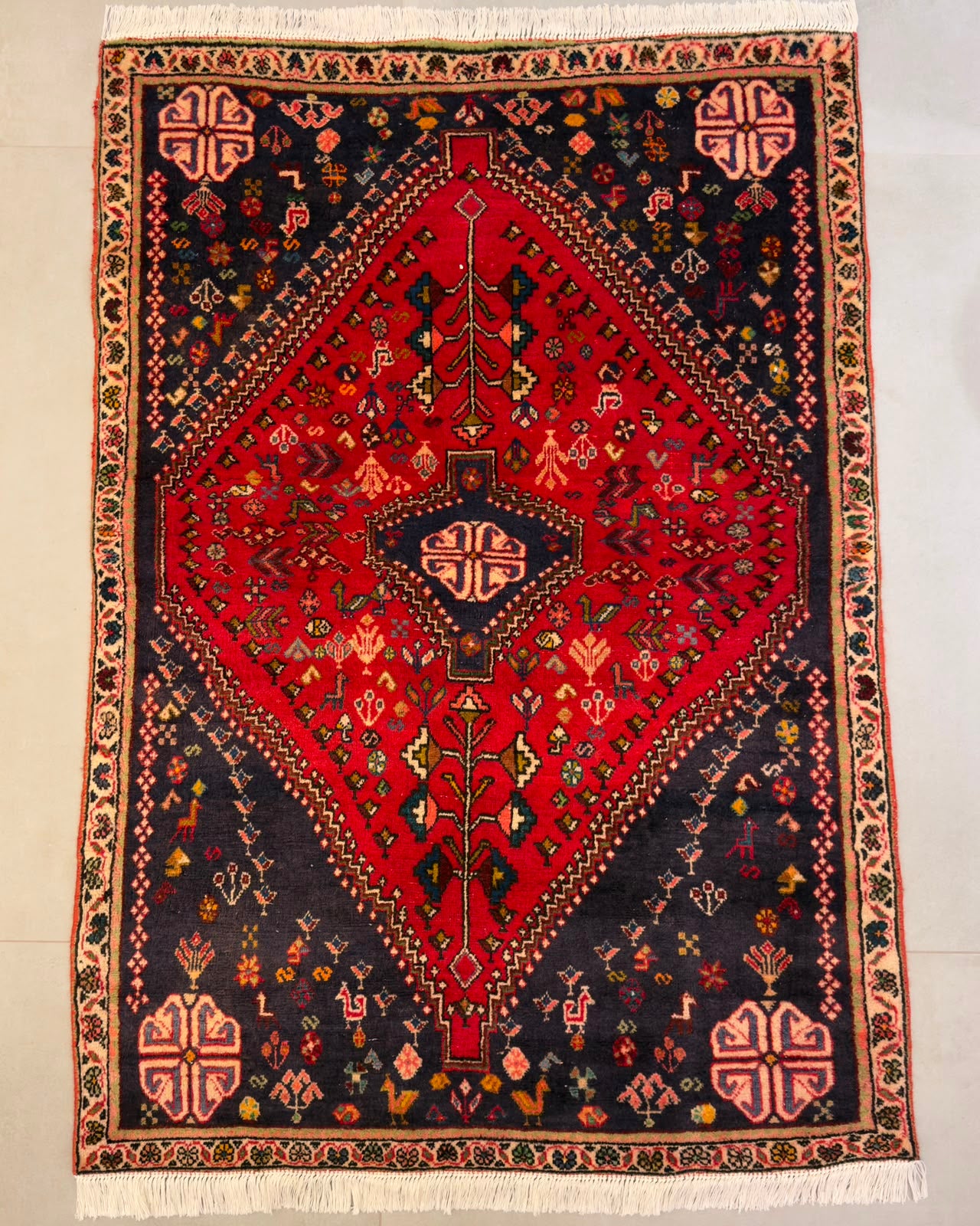 Tapete Persa Qashqai (Arte Tribal e Autenticidade Nômade) - 1,80 x 1,18 m