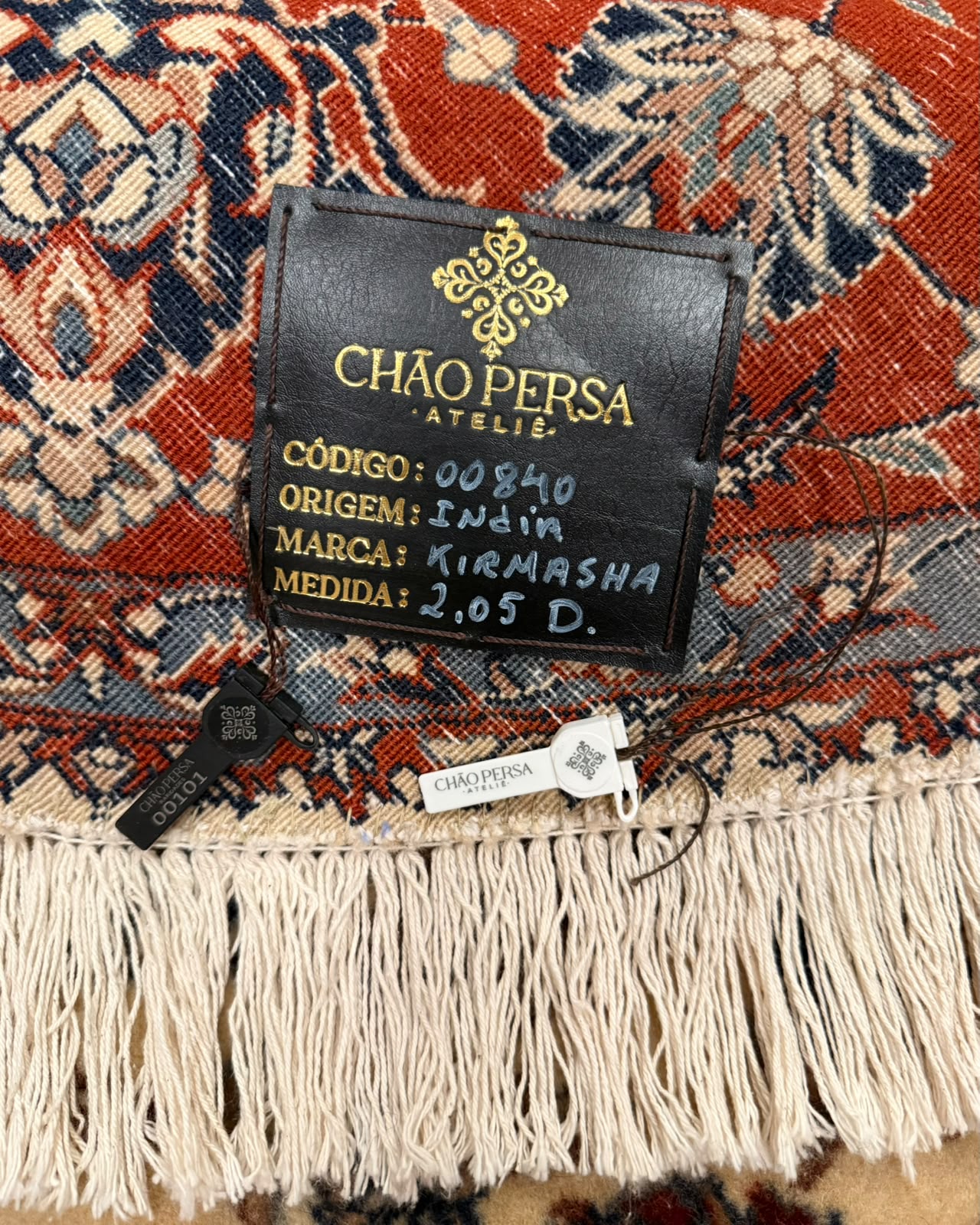 Tapete Kirmasha Redondo de Inspiração Persa (Temos o par)