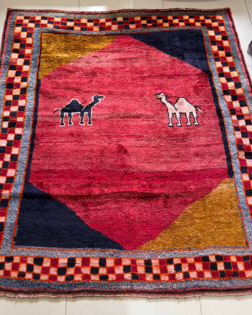 Tapete Persa Gabbeh (Arte Tribal) - 2,30 x 2,17 m
