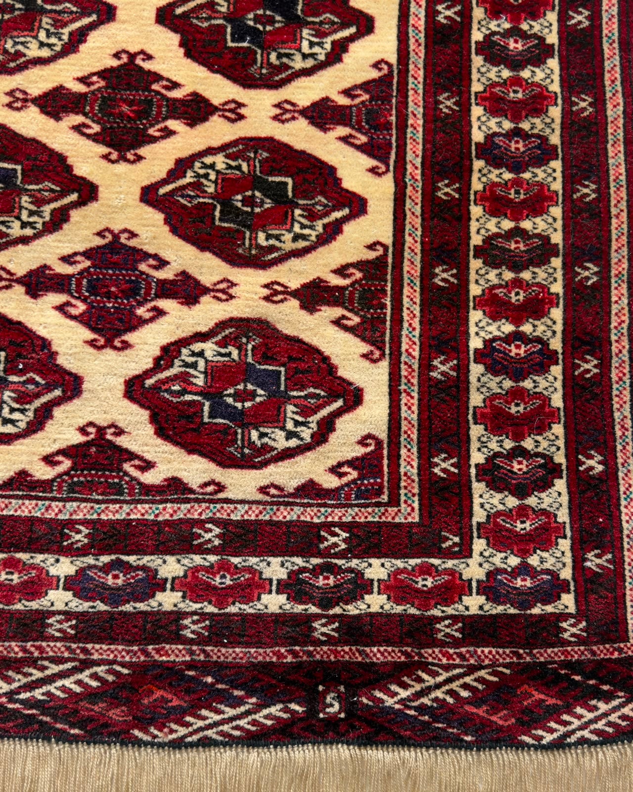 Tapete Turcomeno Tekke Bokhara - 1,83 x 1,31 m