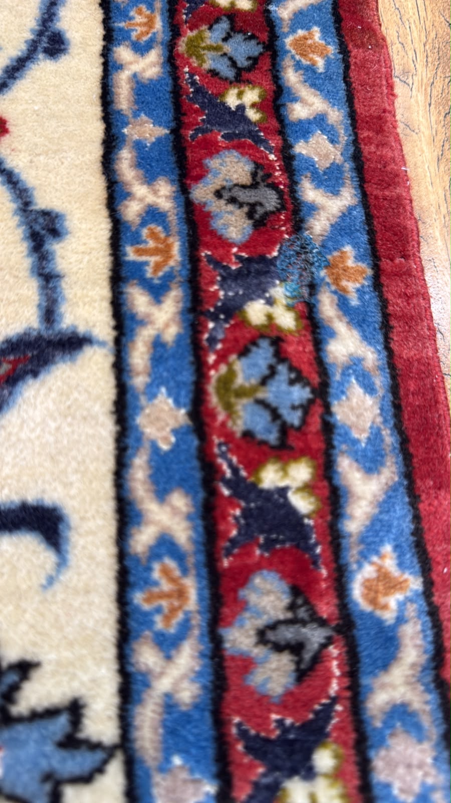 Tapete Persa Isfahan (Miniatura em Lã e Seda) - 0,94 x 0,70 m