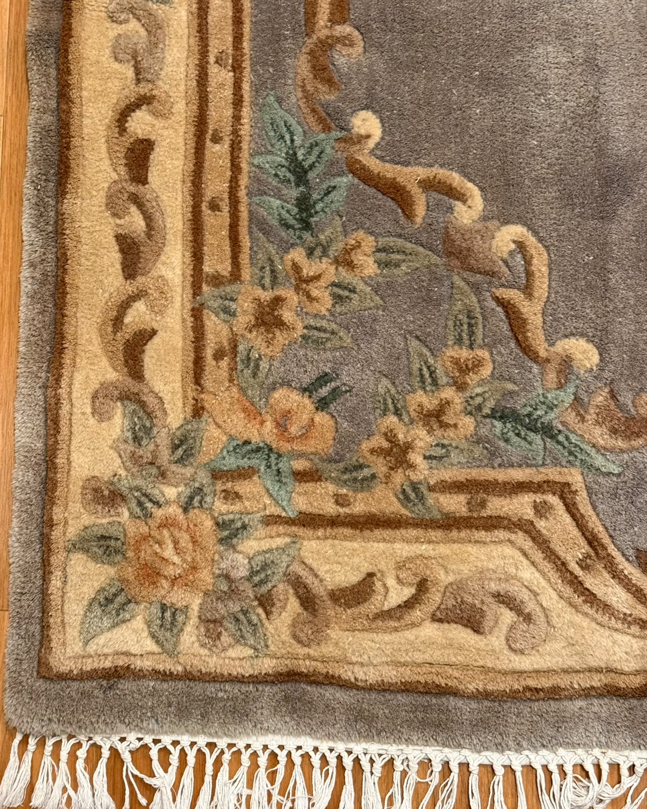 Tapete Chinês Floral (Elegância Clássica) - 2,43 x 1,57m
