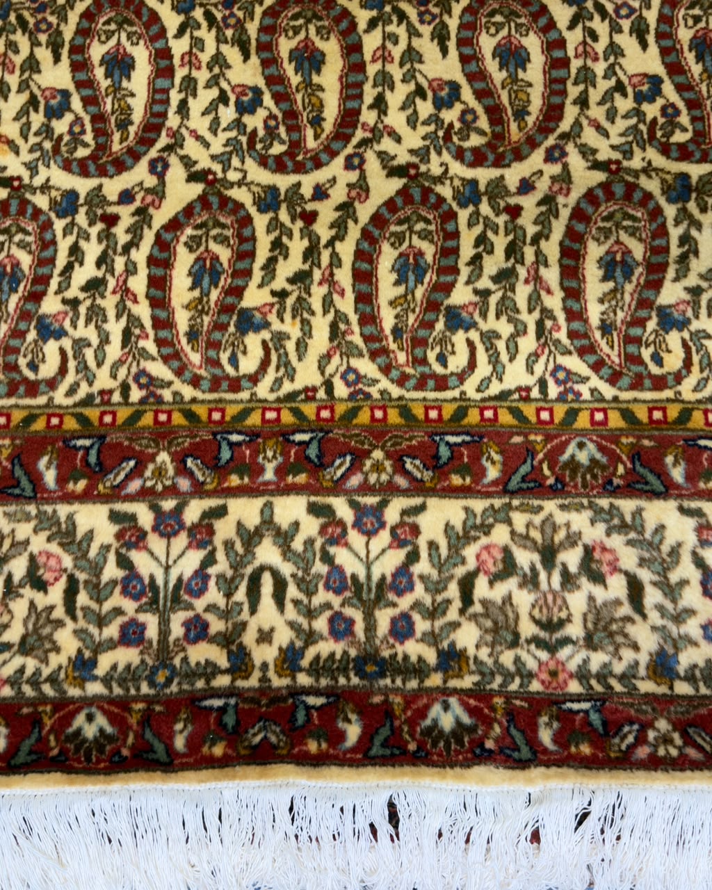 Tapete Persa Ghom com Seda - 3.03 x 2.30m