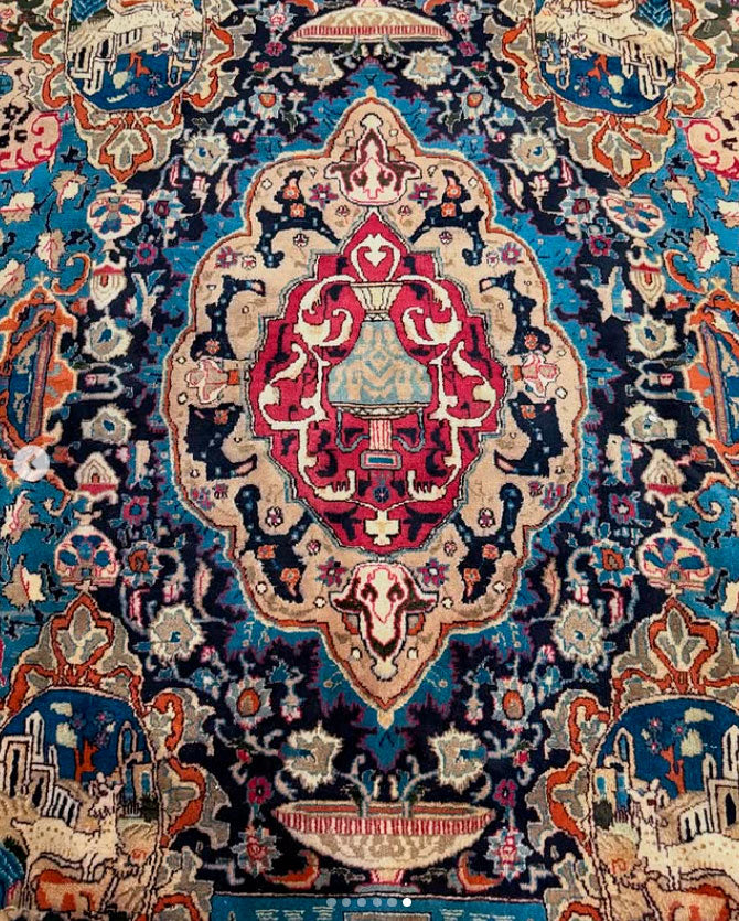 Tapete Persa Kashmir Figural Assinado - 2,84 × 3,97 m